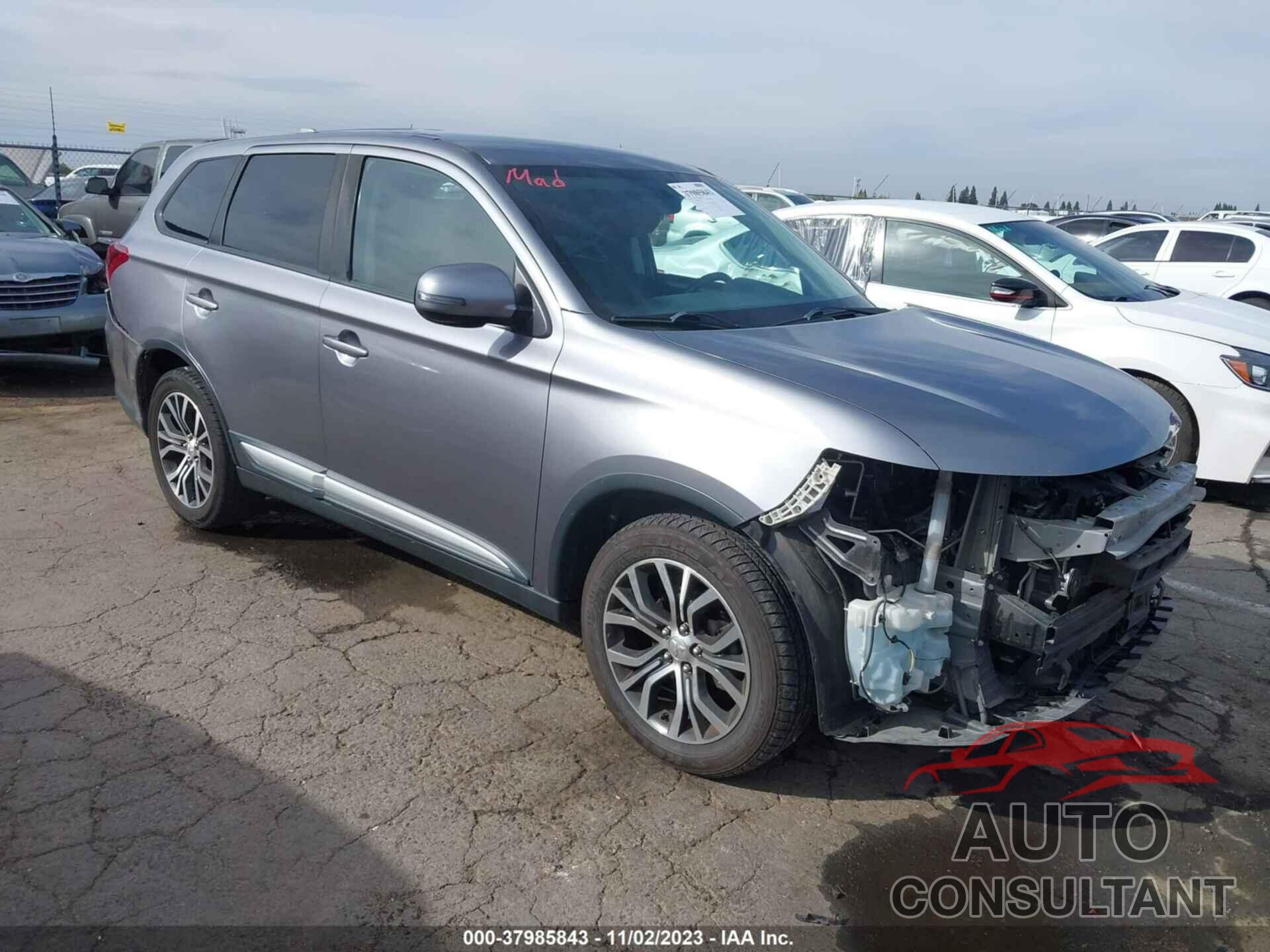 MITSUBISHI OUTLANDER 2018 - JA4AD3A3XJJ003836