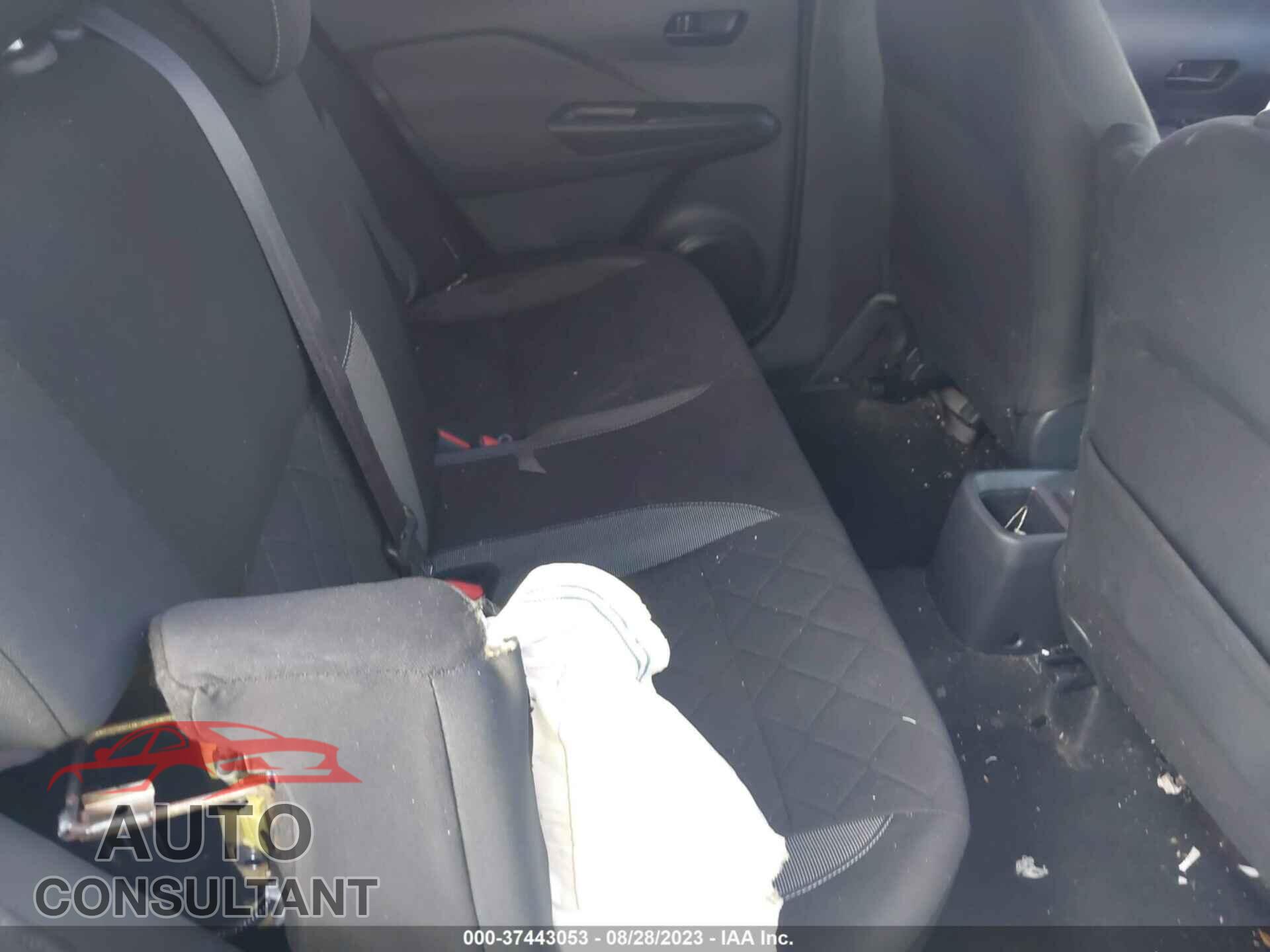 NISSAN KICKS 2020 - 3N1CP5BVXLL557619