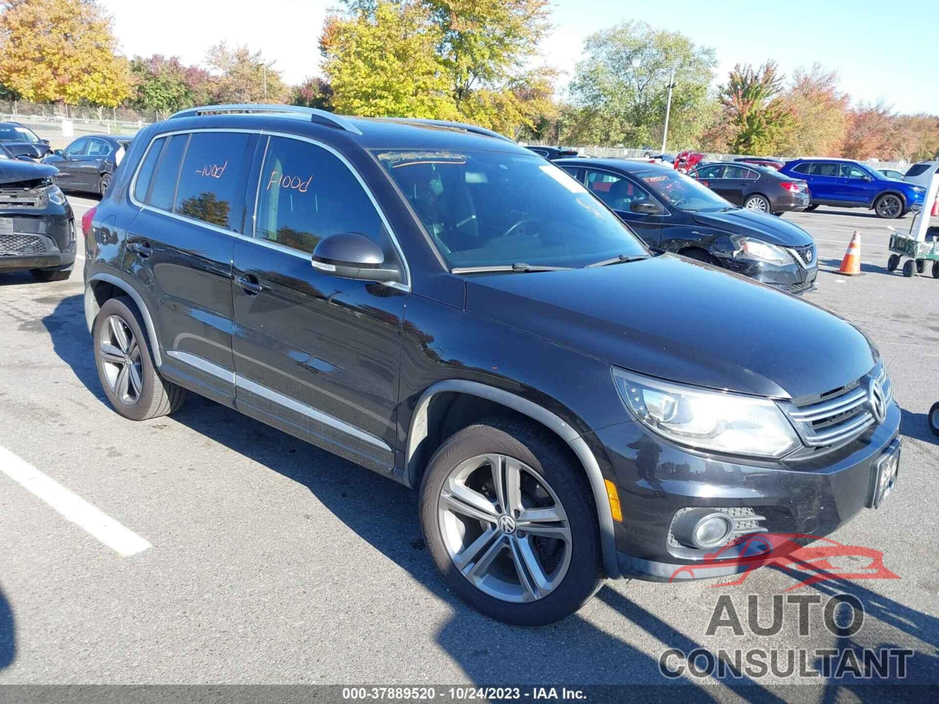 VOLKSWAGEN TIGUAN 2017 - WVGUV7AX8HK016868