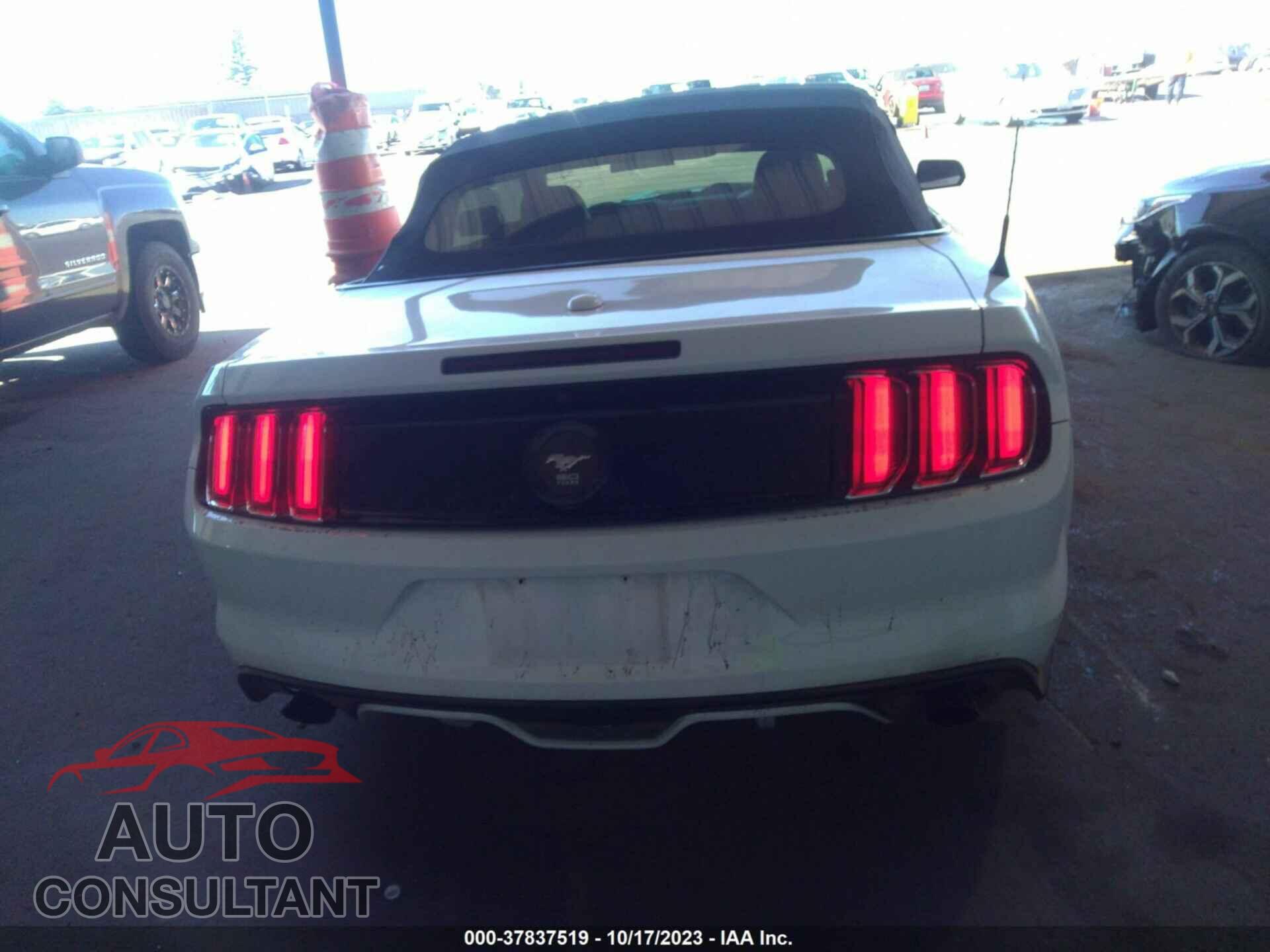 FORD MUSTANG 2015 - 1FATP8UH3F5367869