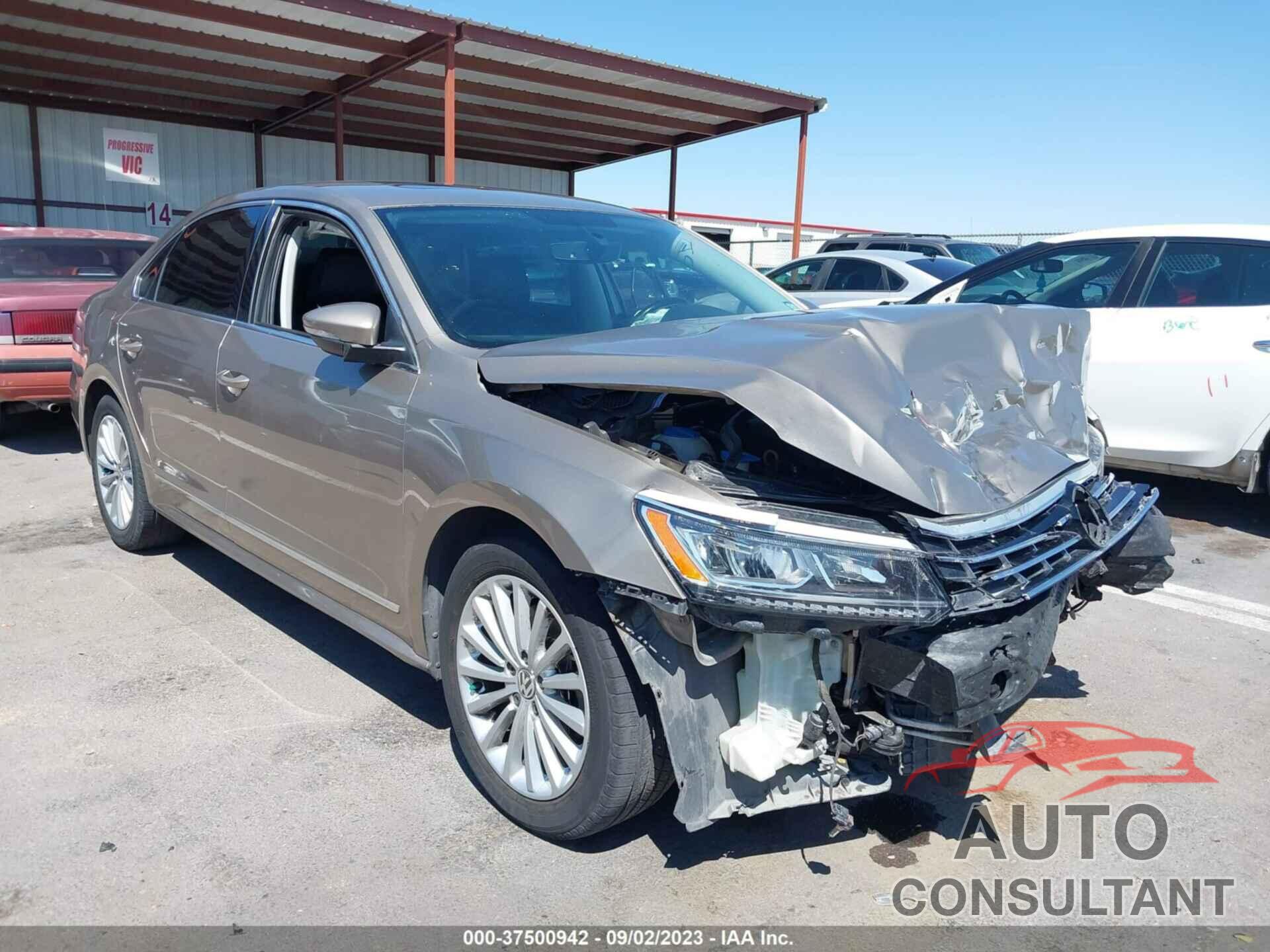 VOLKSWAGEN PASSAT 2016 - 1VWBS7A34GC019807