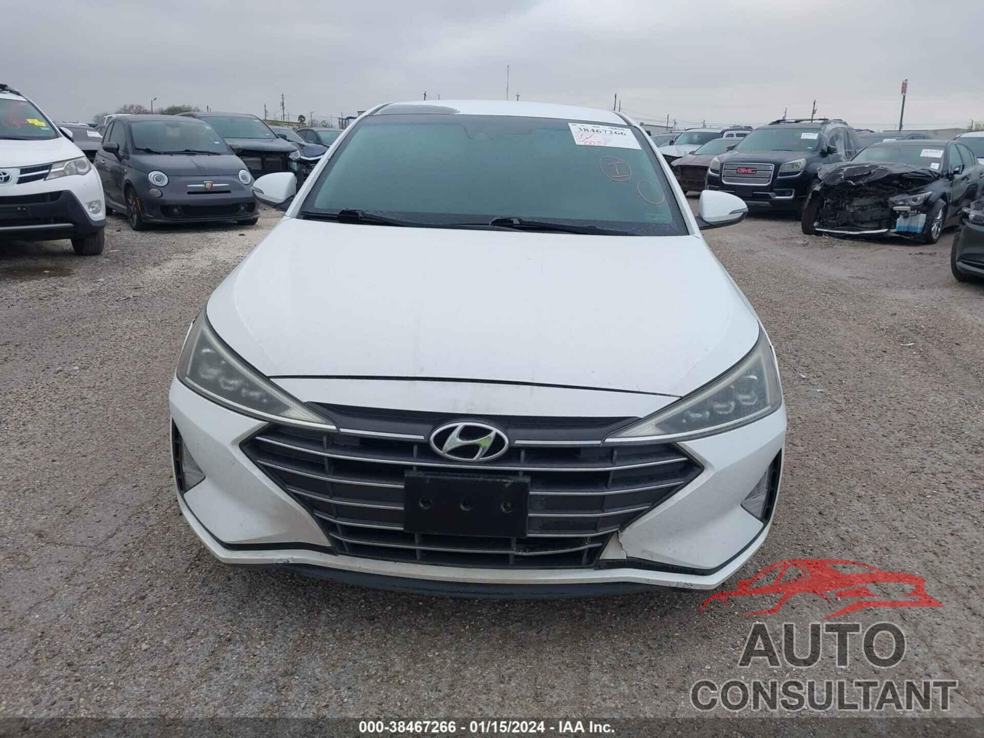 HYUNDAI ELANTRA 2019 - 5NPD84LF2KH478914