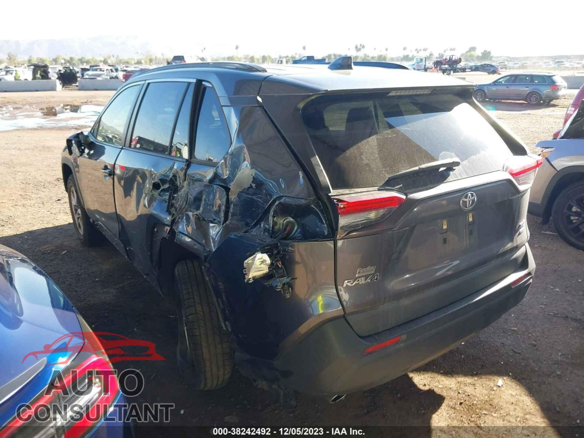 TOYOTA RAV4 2019 - JTMP1RFV8KD513382