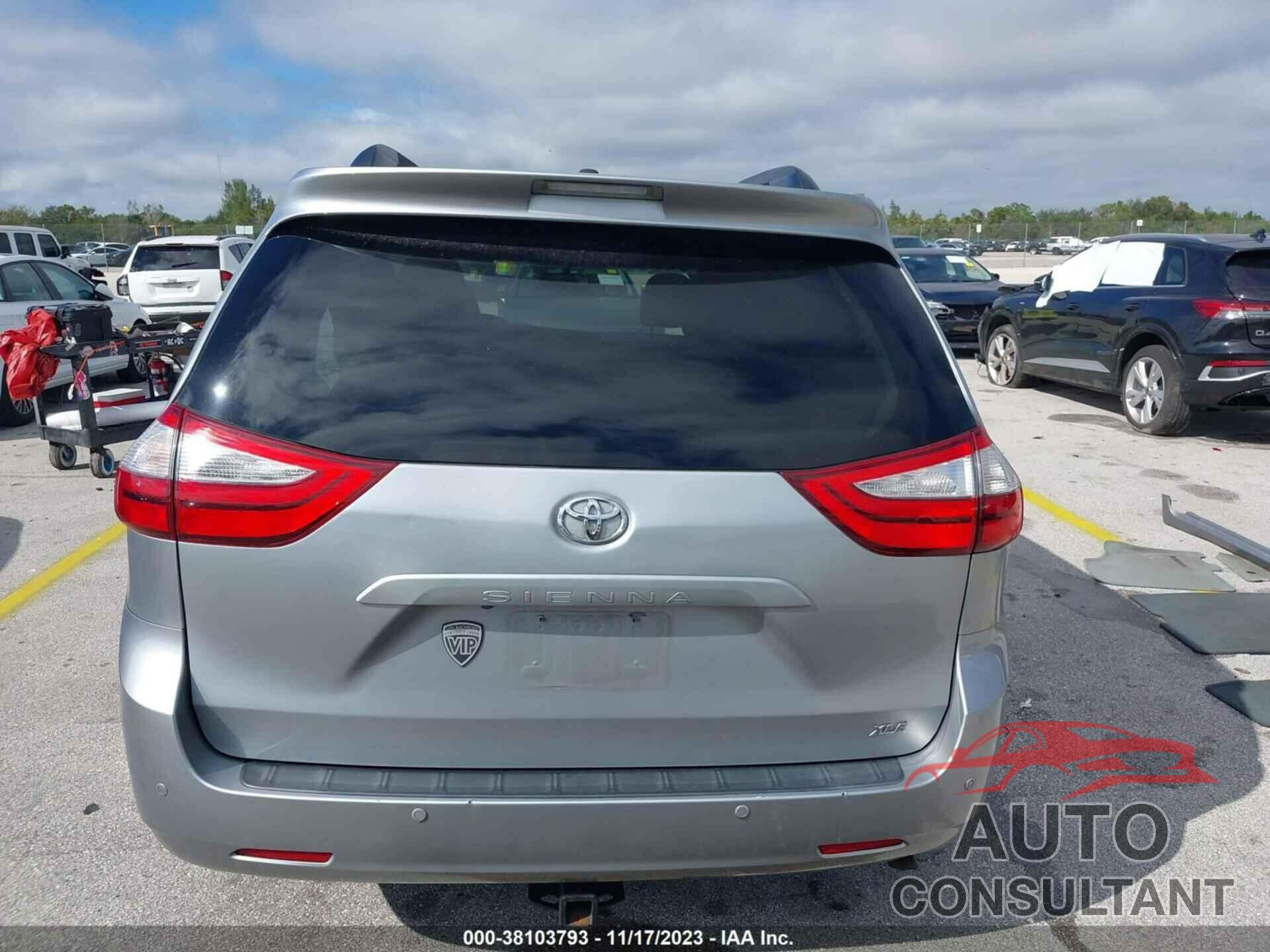 TOYOTA SIENNA 2017 - 5TDYZ3DC6HS766855