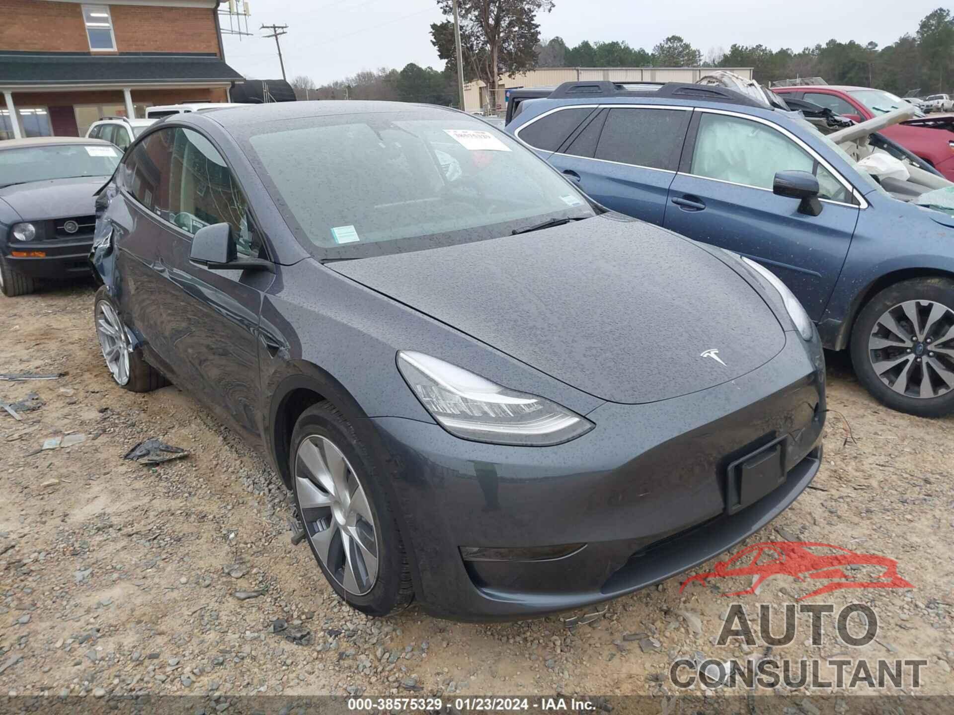 TESLA MODEL Y 2023 - 7SAYGAEE1PF589292