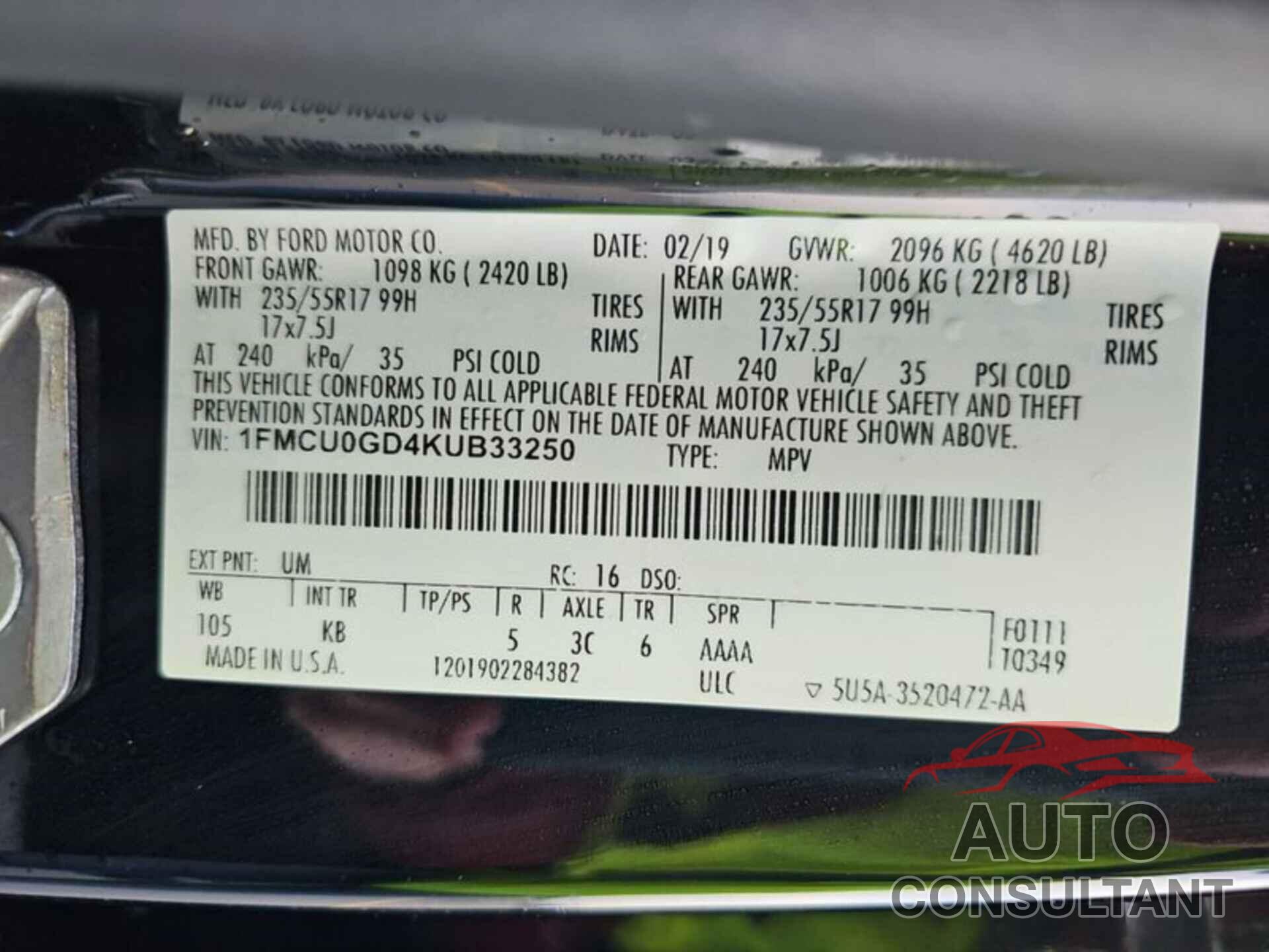 FORD ESCAPE 2019 - 1FMCU0GD4KUB33250