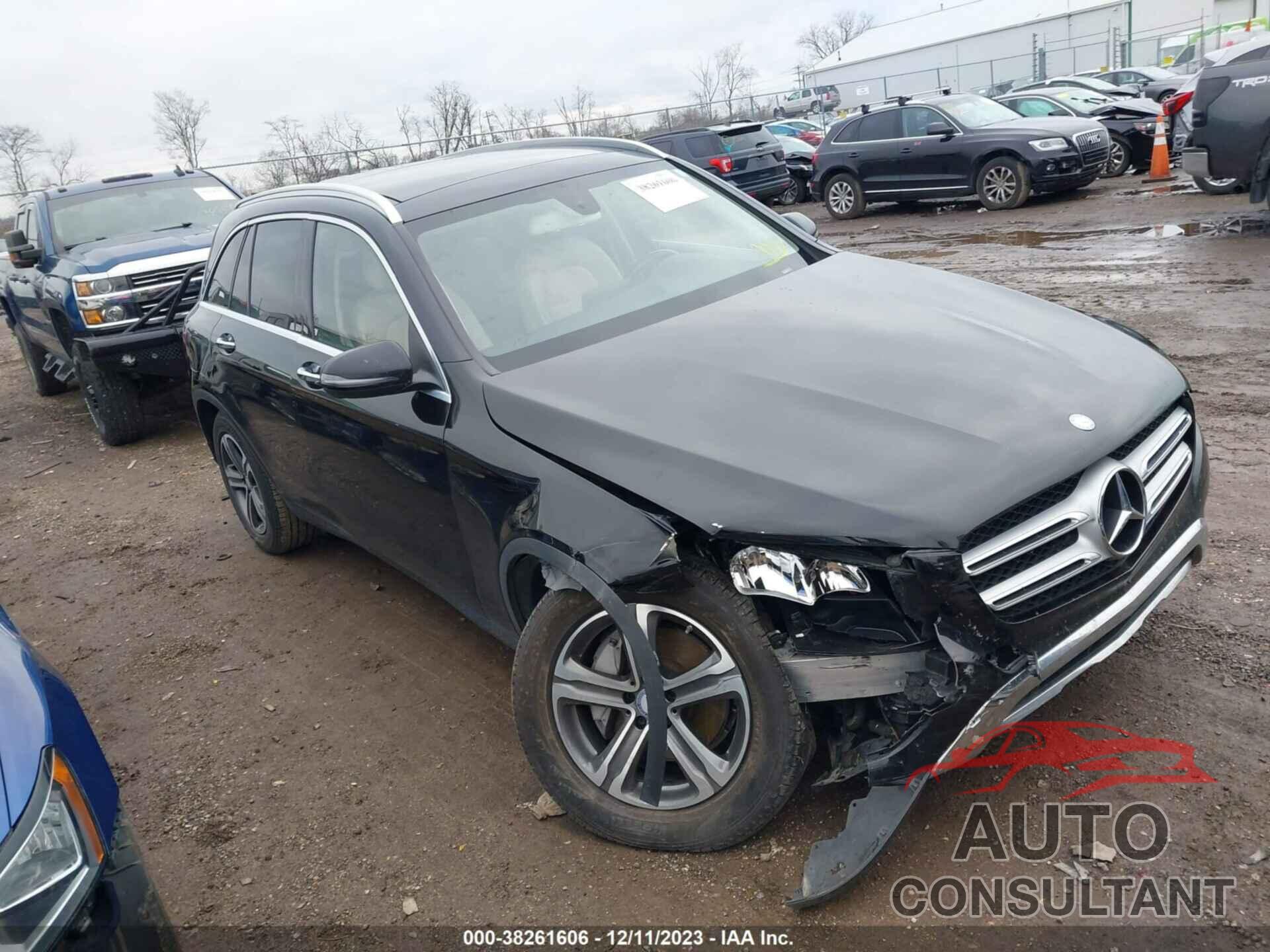 MERCEDES-BENZ GLC 300 2016 - WDC0G4KB5GF053313