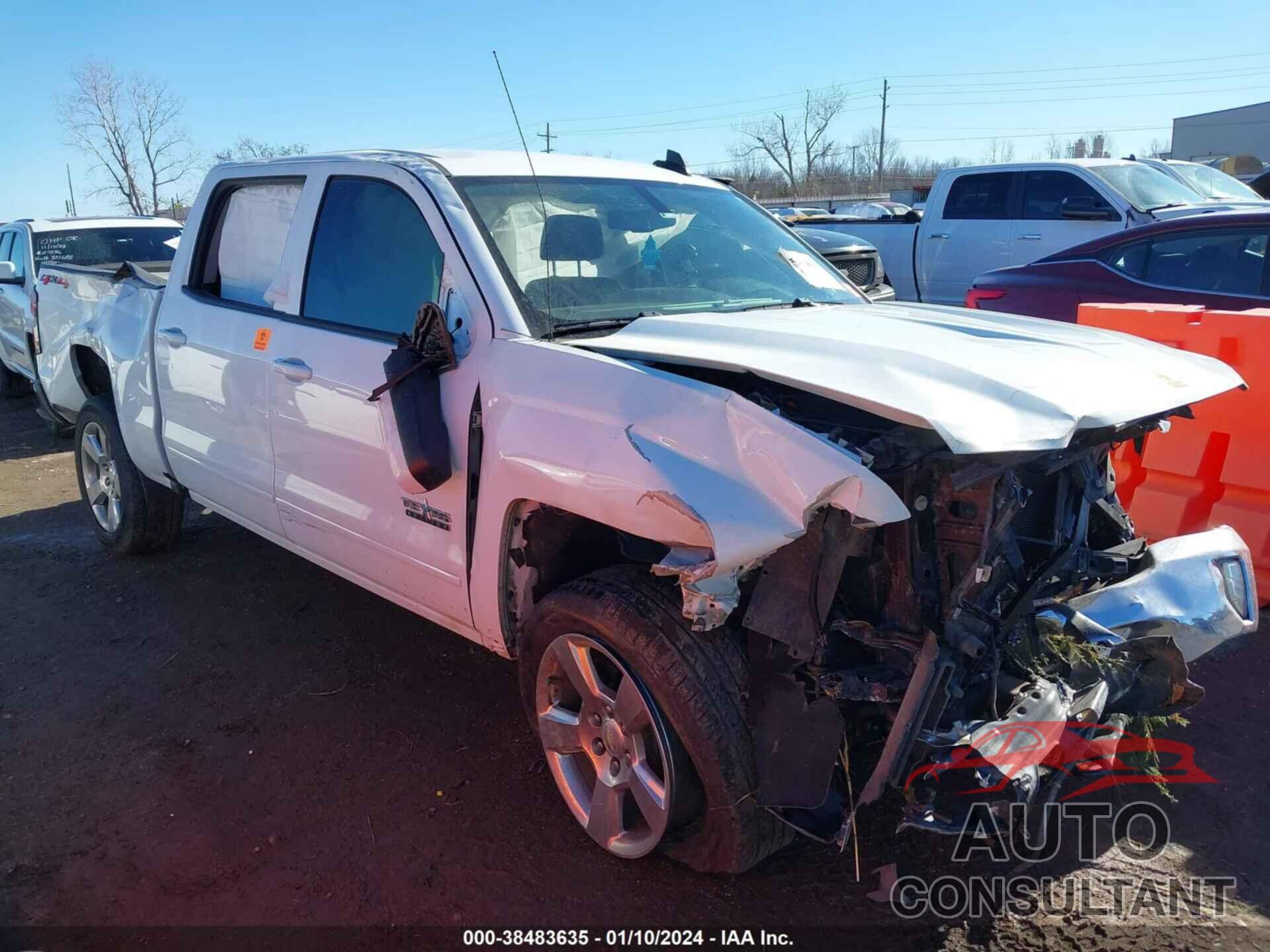 CHEVROLET SILVERADO 2018 - 3GCUKREC2JG605671