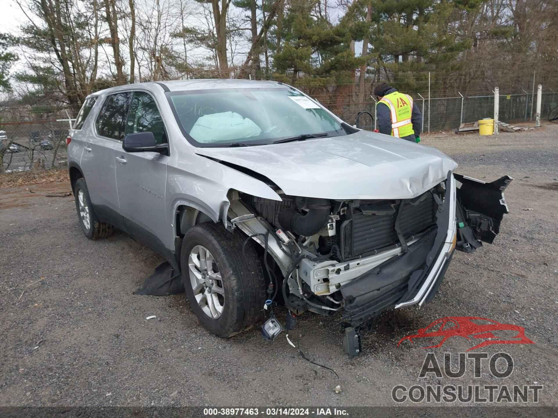 CHEVROLET TRAVERSE 2019 - 1GNEVFKW5KJ256800