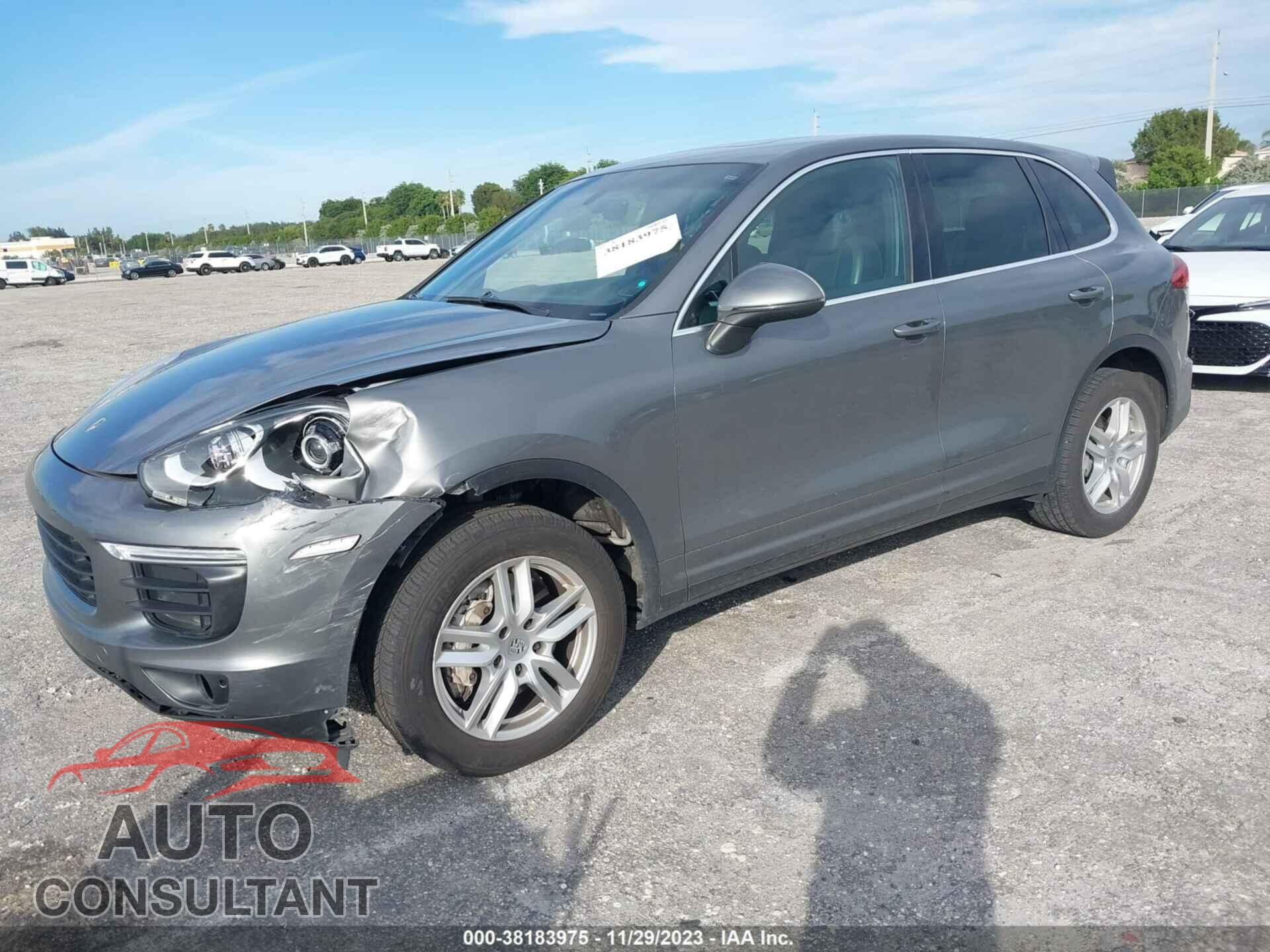 PORSCHE CAYENNE 2016 - WP1AA2A21GLA01758