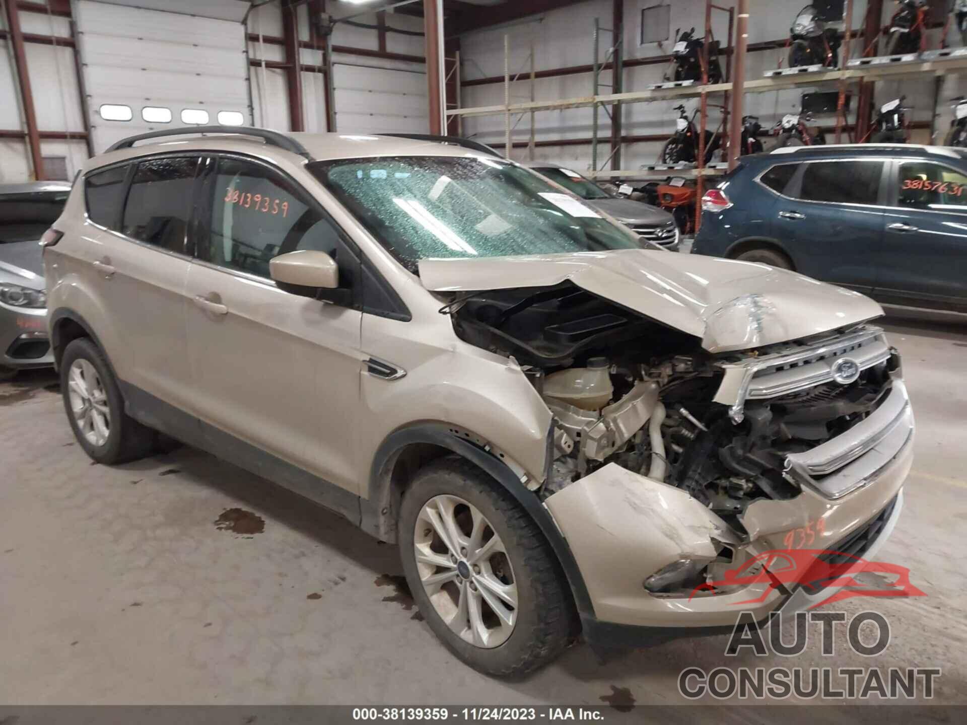 FORD ESCAPE 2018 - 1FMCU9GD1JUA71132
