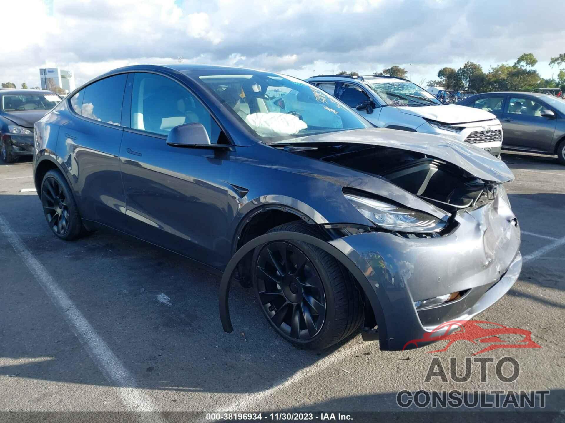 TESLA MODEL Y 2022 - 7SAYGDEE8NF486286