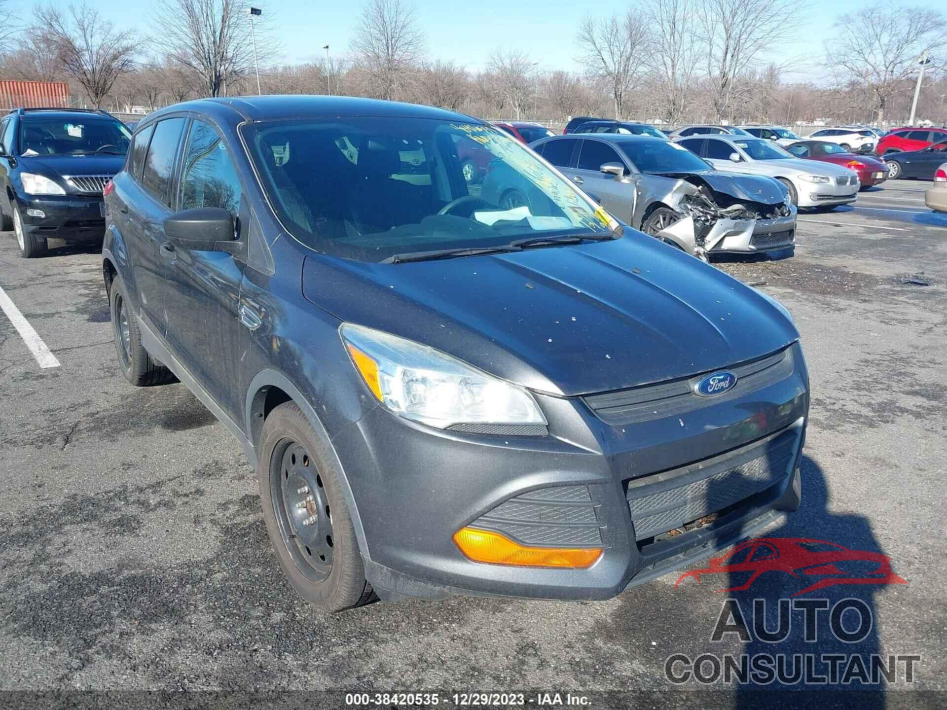 FORD ESCAPE 2016 - 1FMCU0F70GUB70668