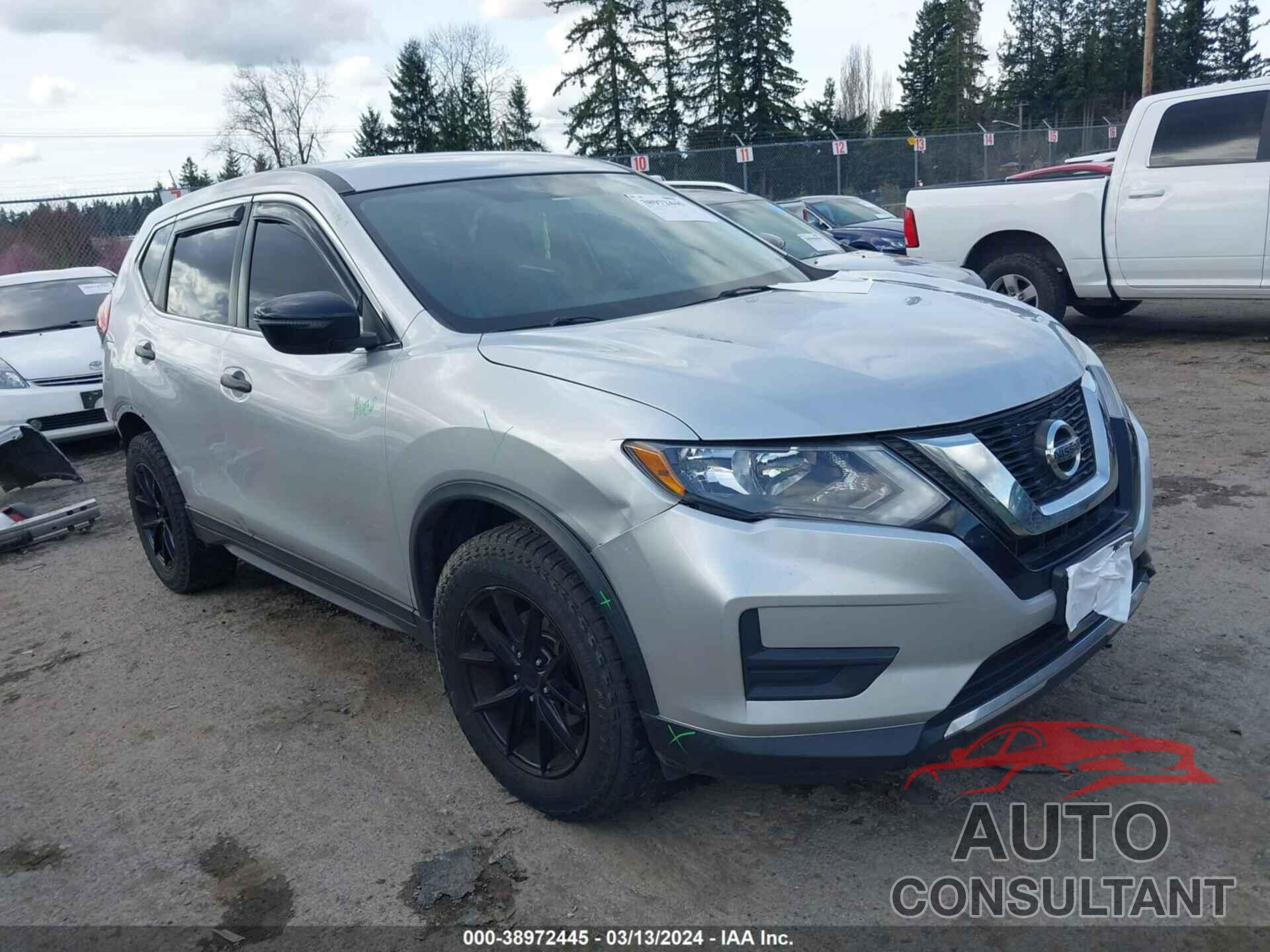 NISSAN ROGUE 2017 - KNMAT2MV4HP554898