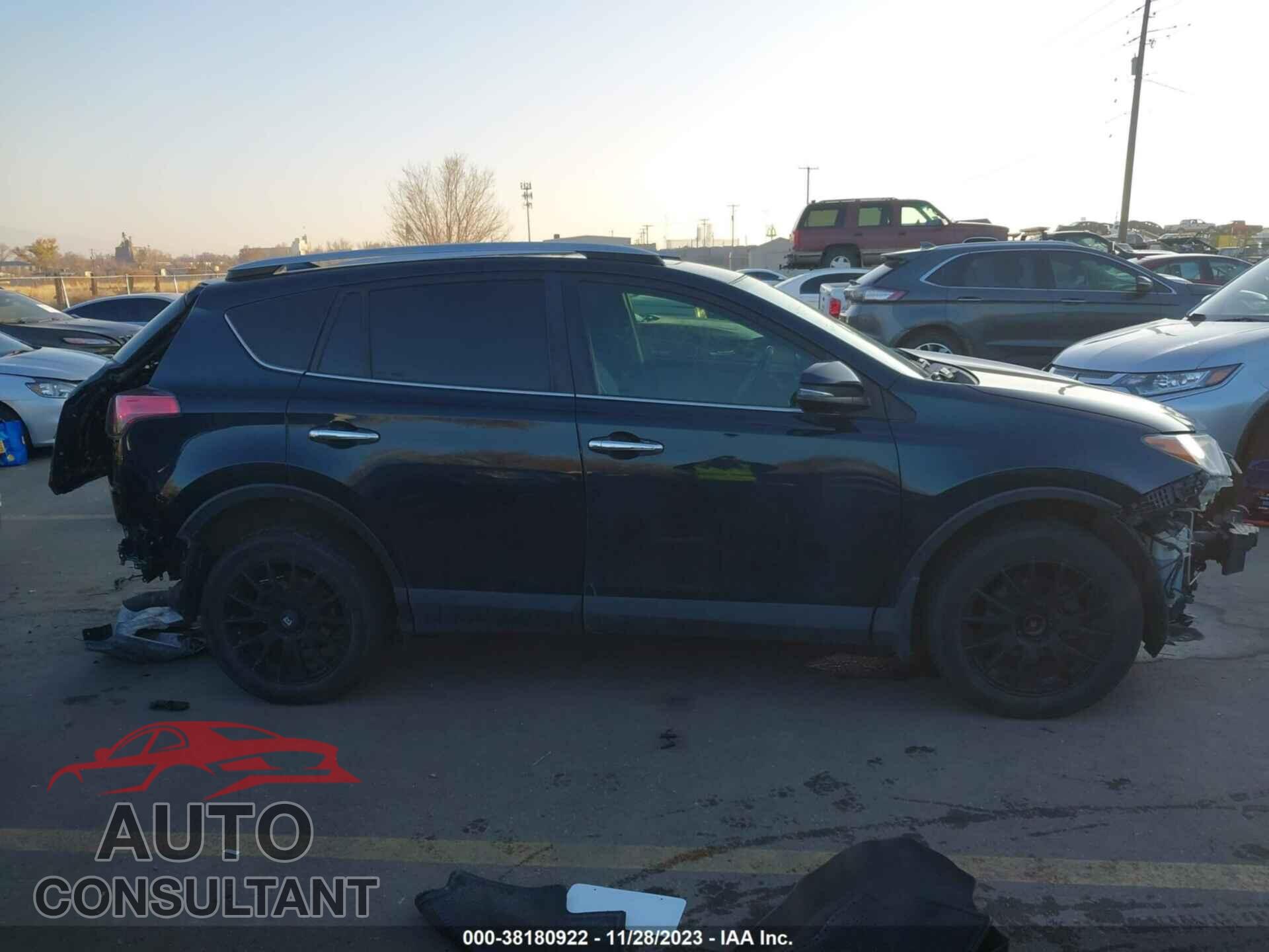 TOYOTA RAV4 2017 - JTMDFREV3HD210945