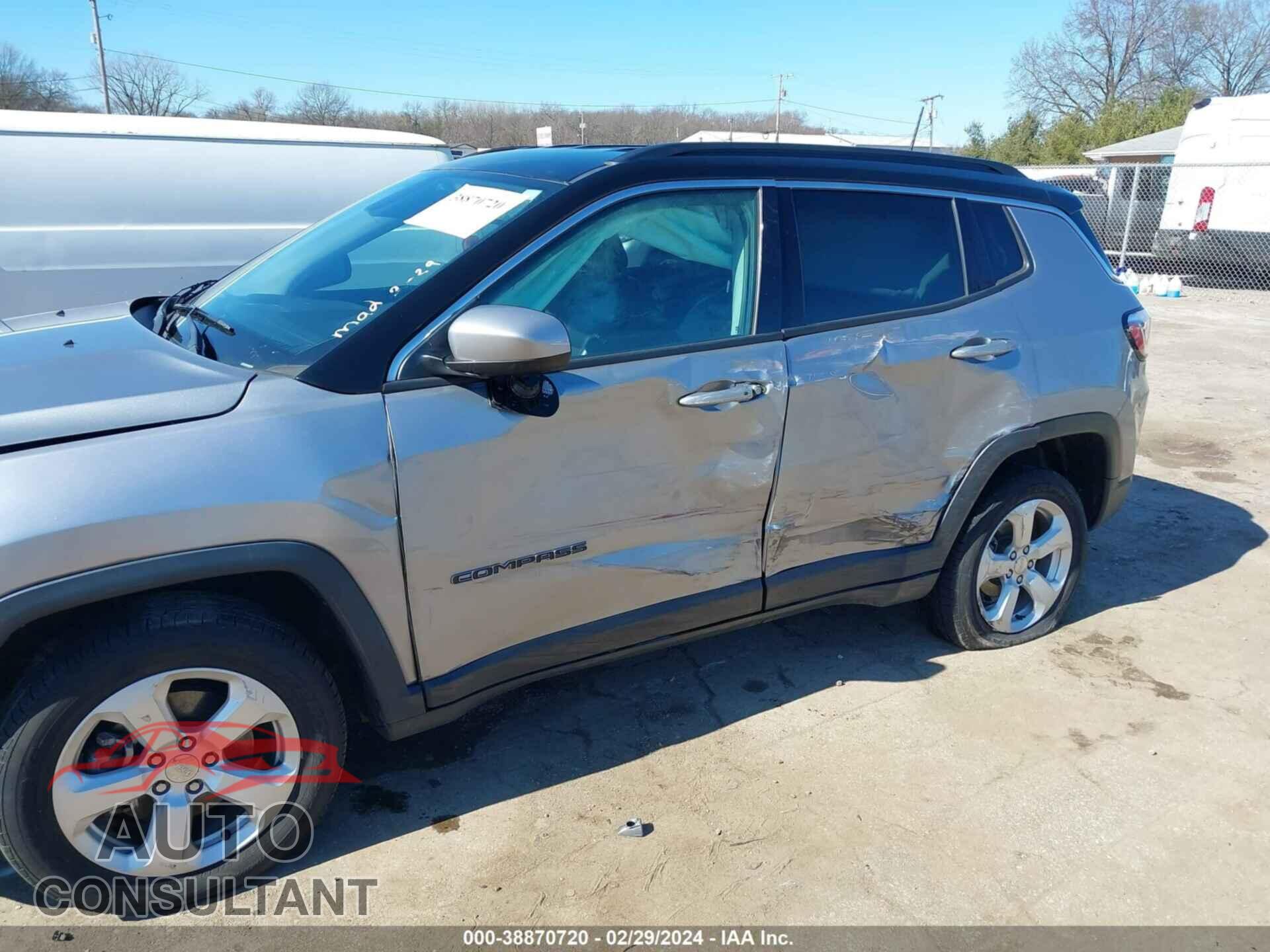 JEEP COMPASS 2018 - 3C4NJDBB2JT103465