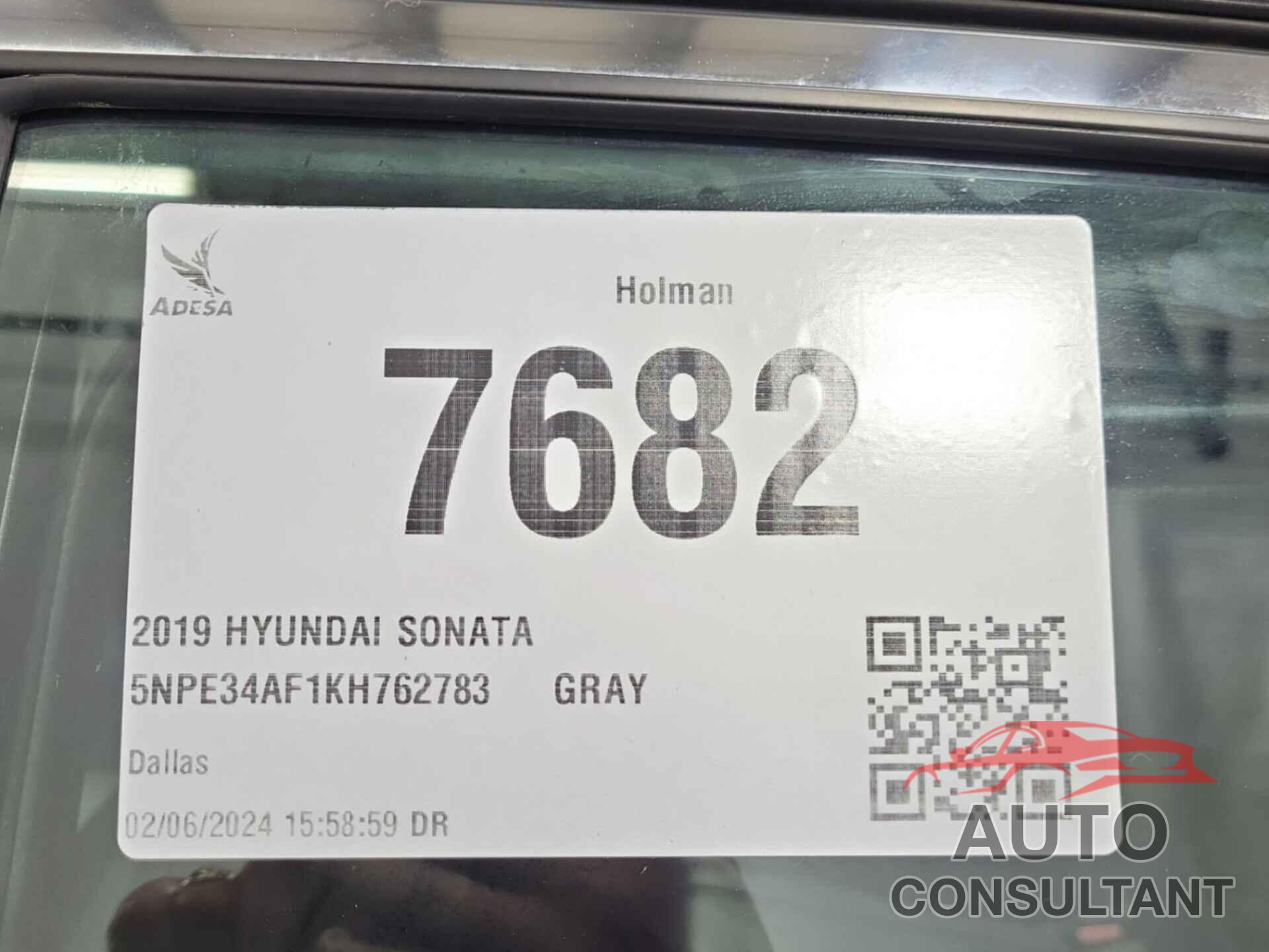 HYUNDAI SONATA 2019 - 5NPE34AF1KH762783