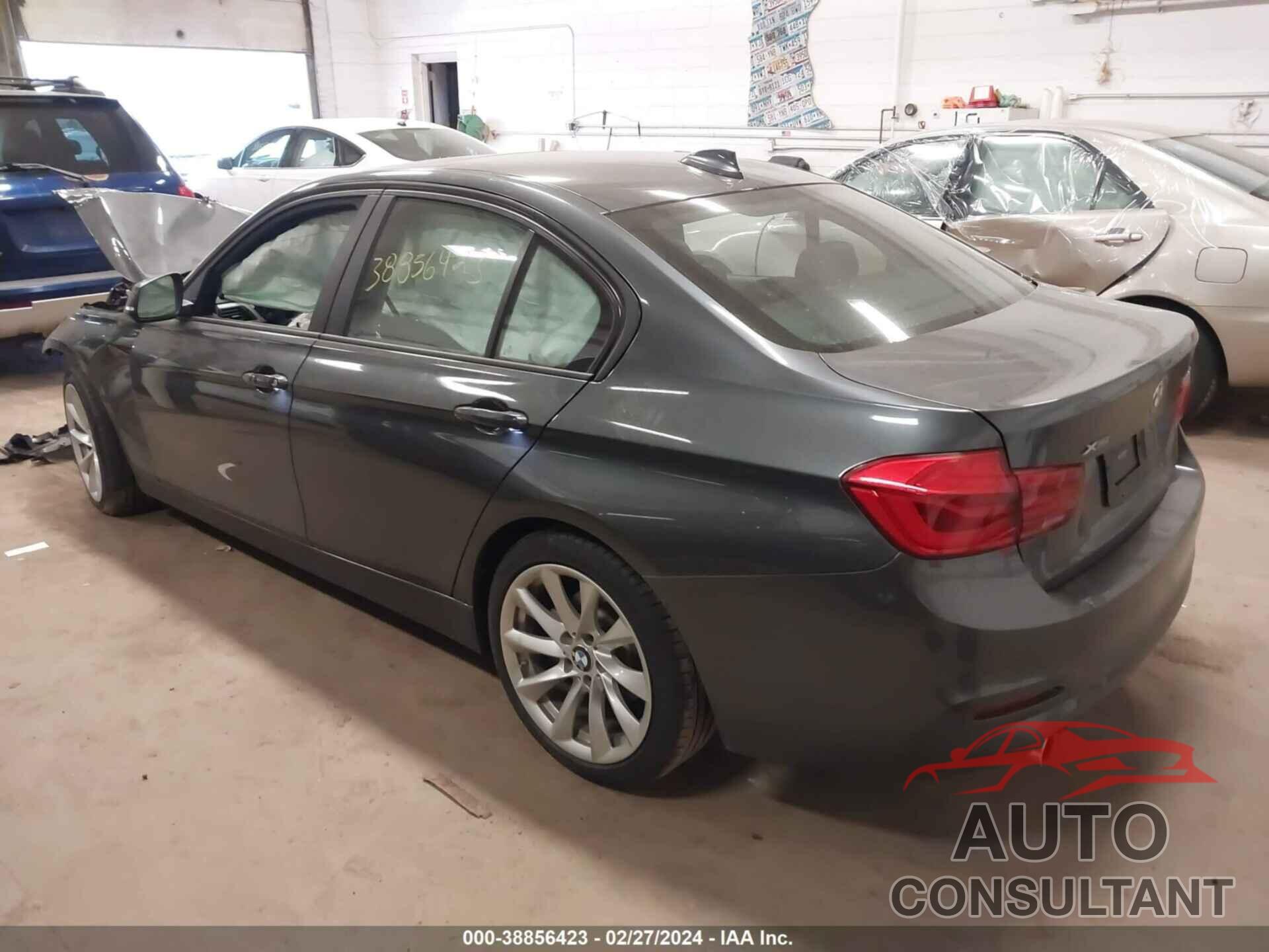 BMW 320I 2018 - WBA8A3C51JA494659