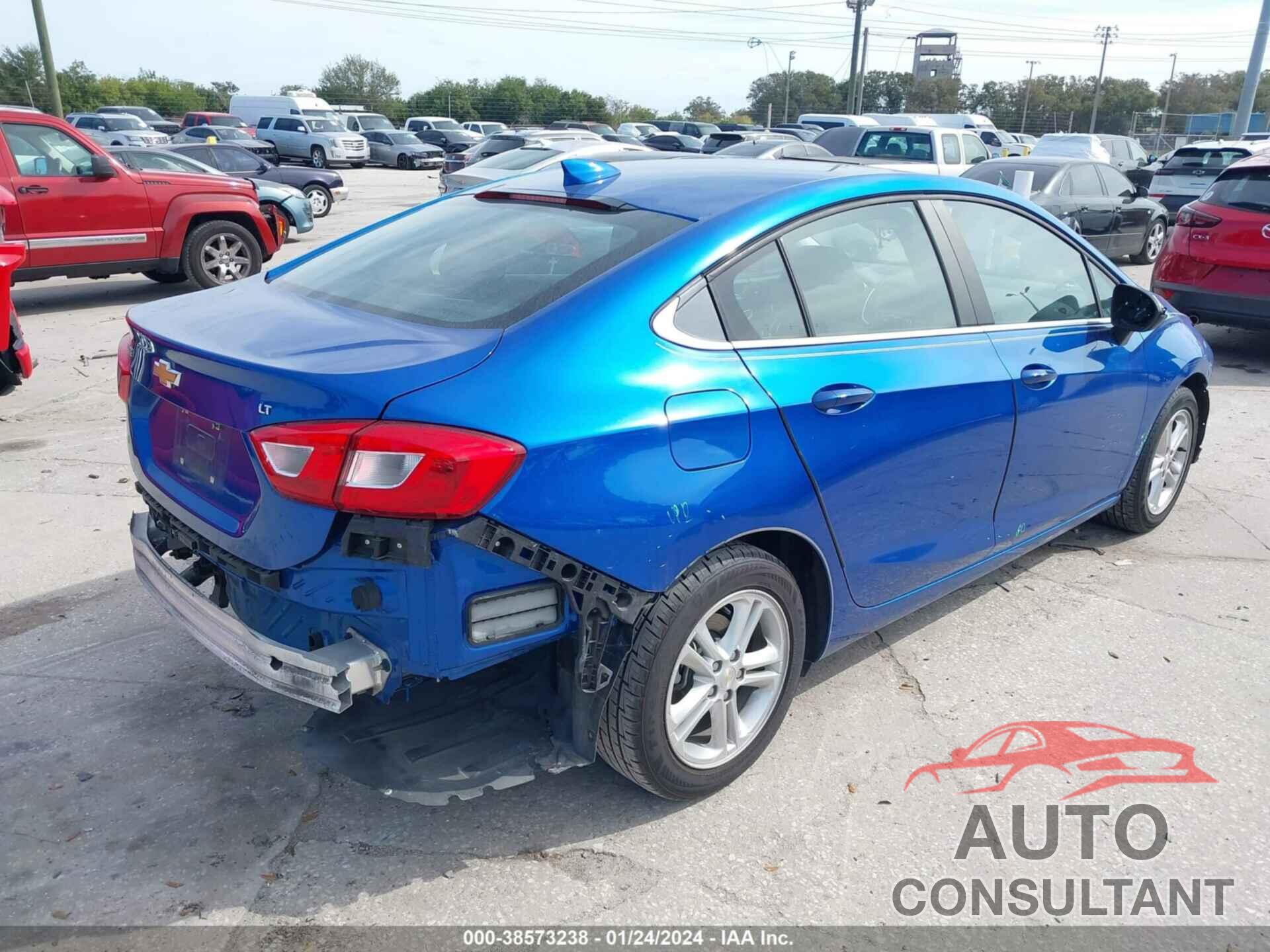 CHEVROLET CRUZE 2017 - 1G1BE5SM1H7275654