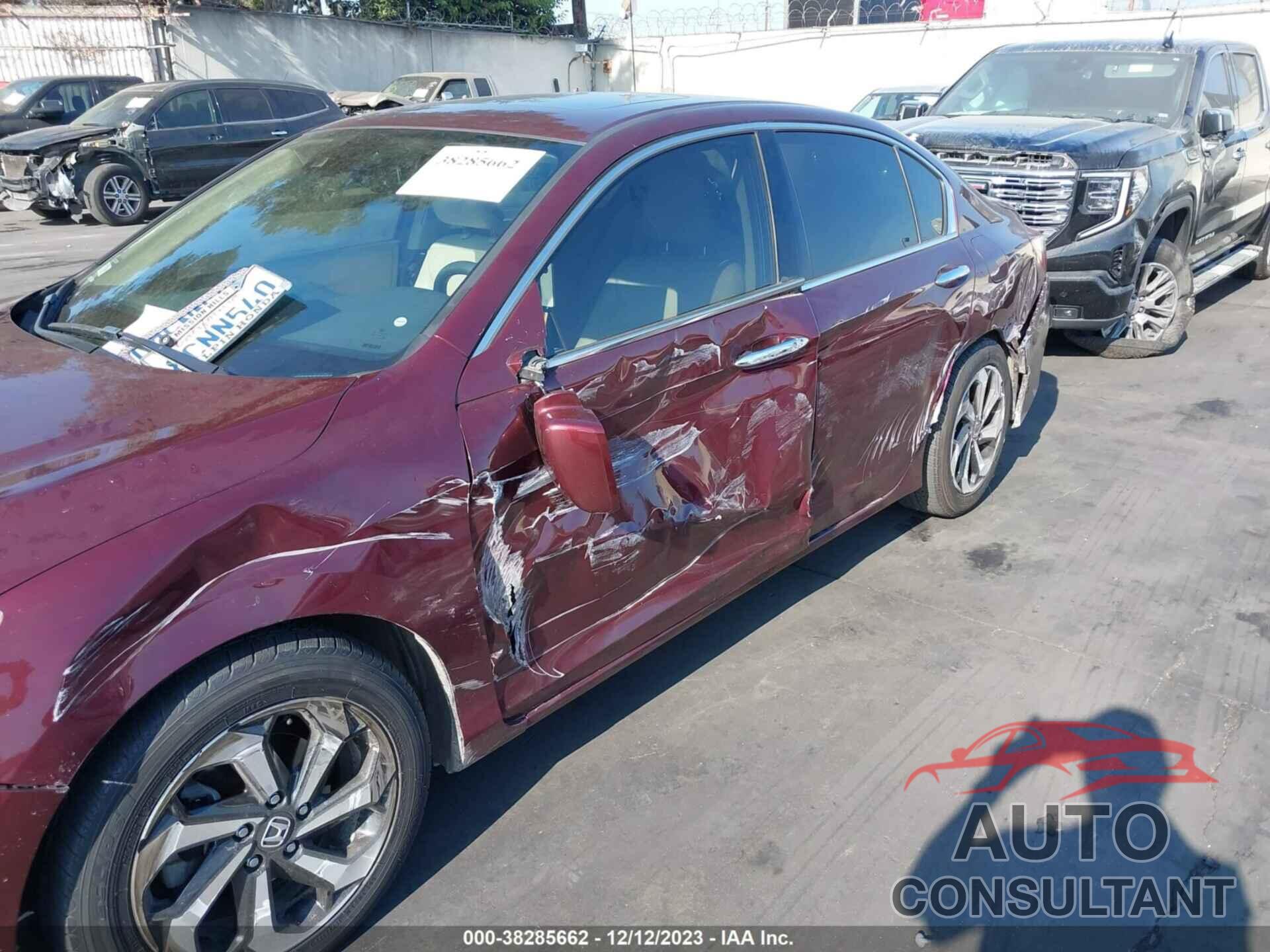 HONDA ACCORD 2017 - 1HGCR3F00HA011633