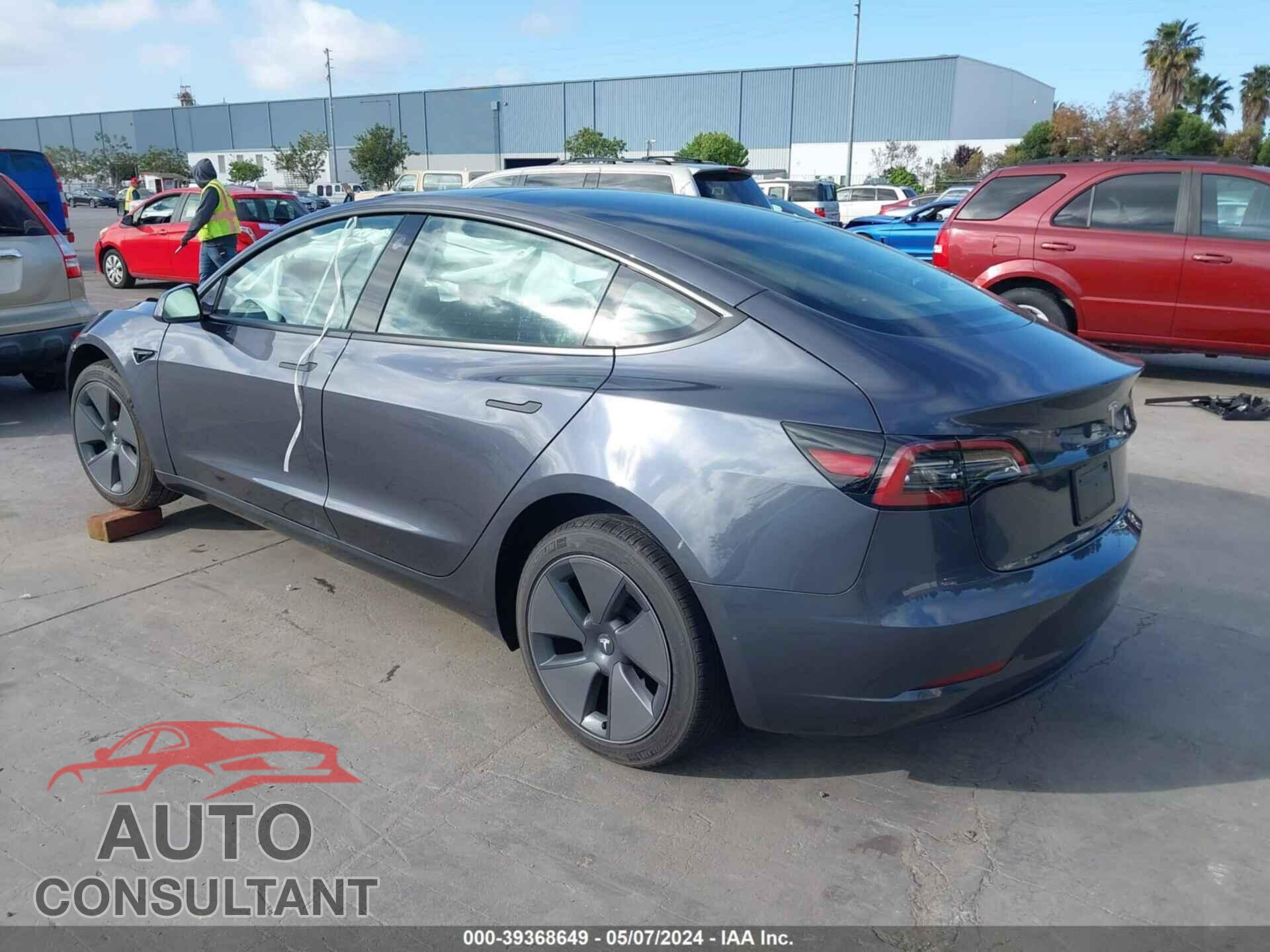 TESLA MODEL 3 2023 - 5YJ3E1EA0PF656877