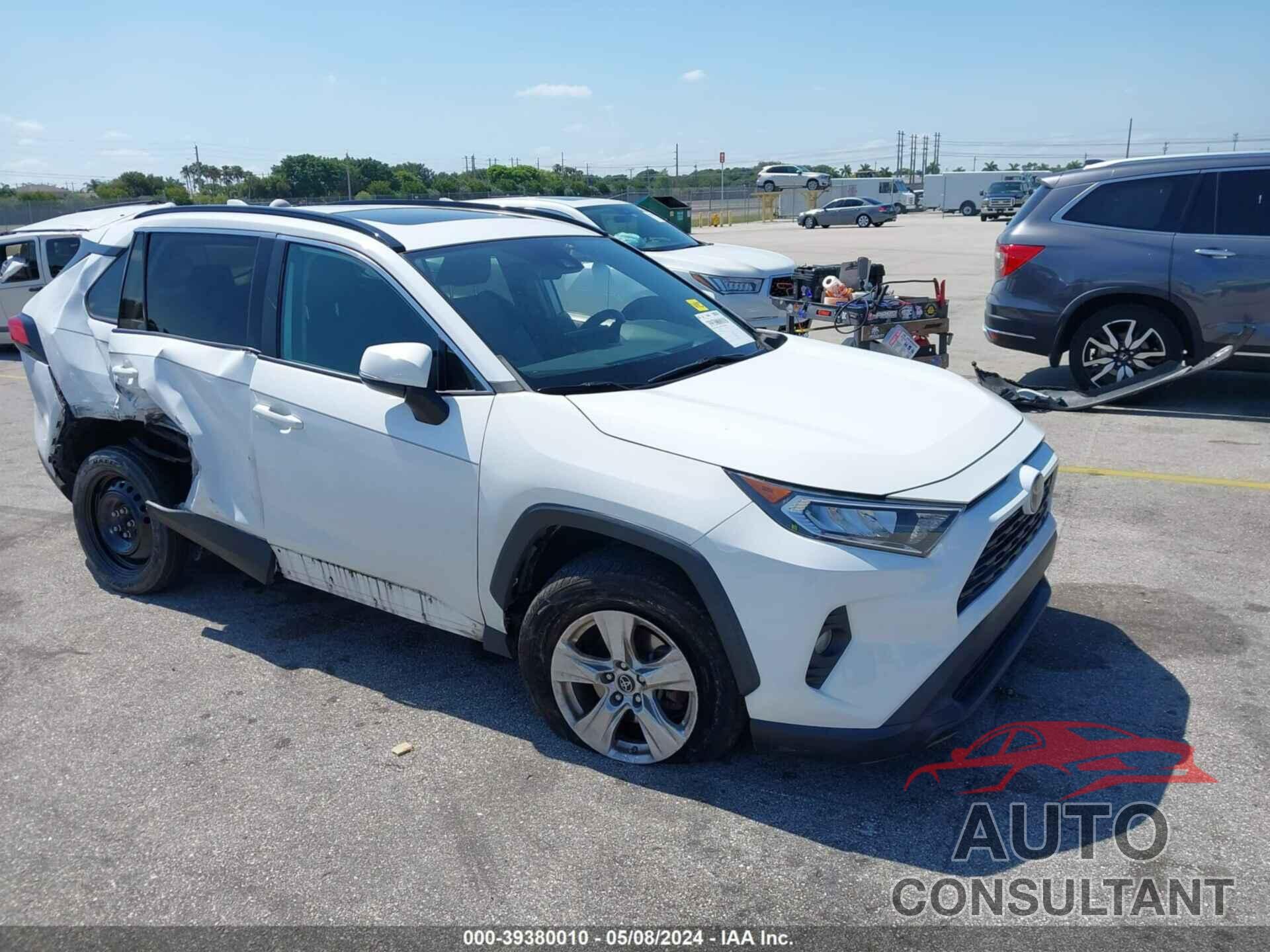 TOYOTA RAV4 2019 - 2T3W1RFV9KW032832