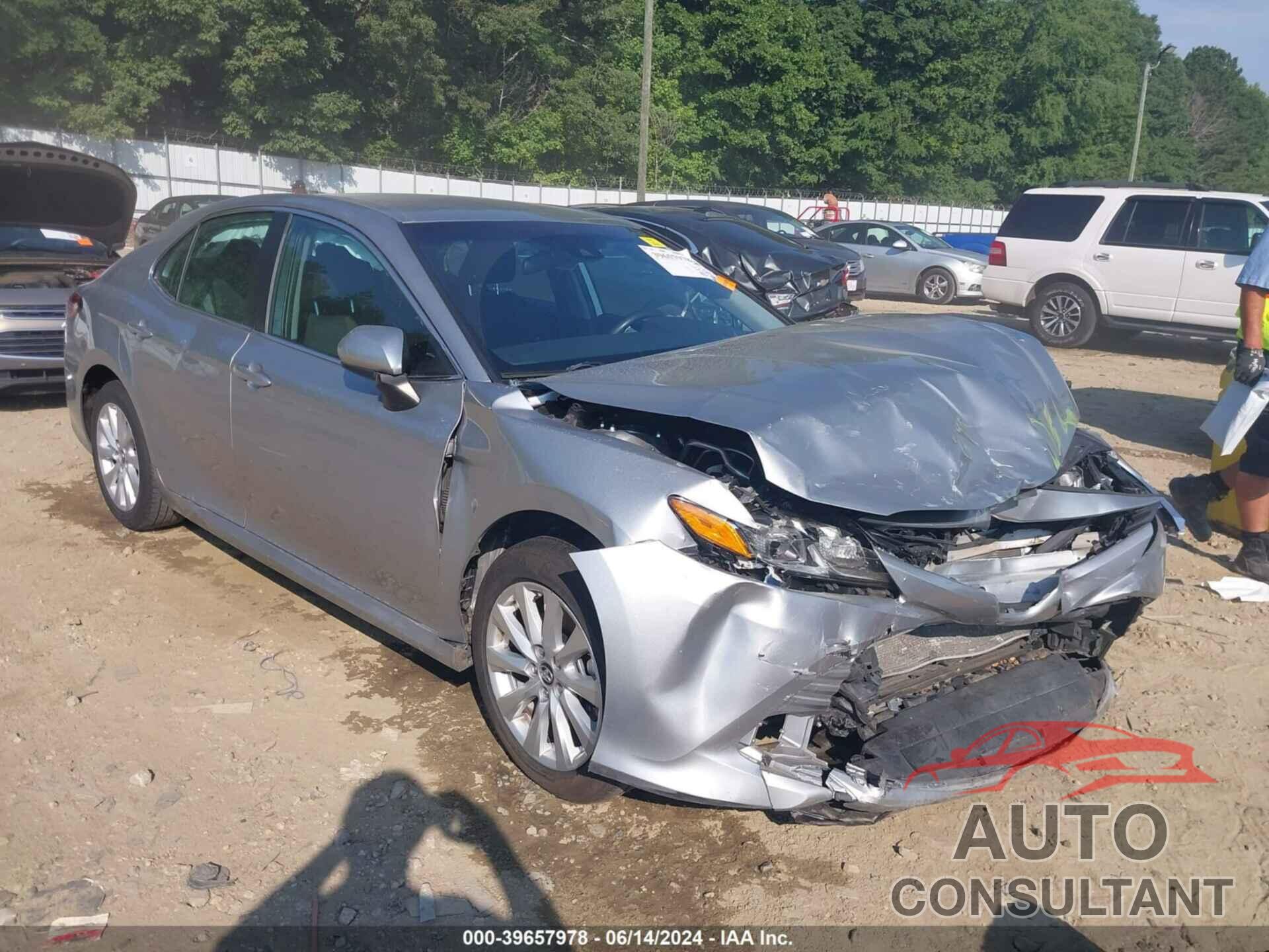 TOYOTA CAMRY 2019 - 4T1B11HK9KU769833