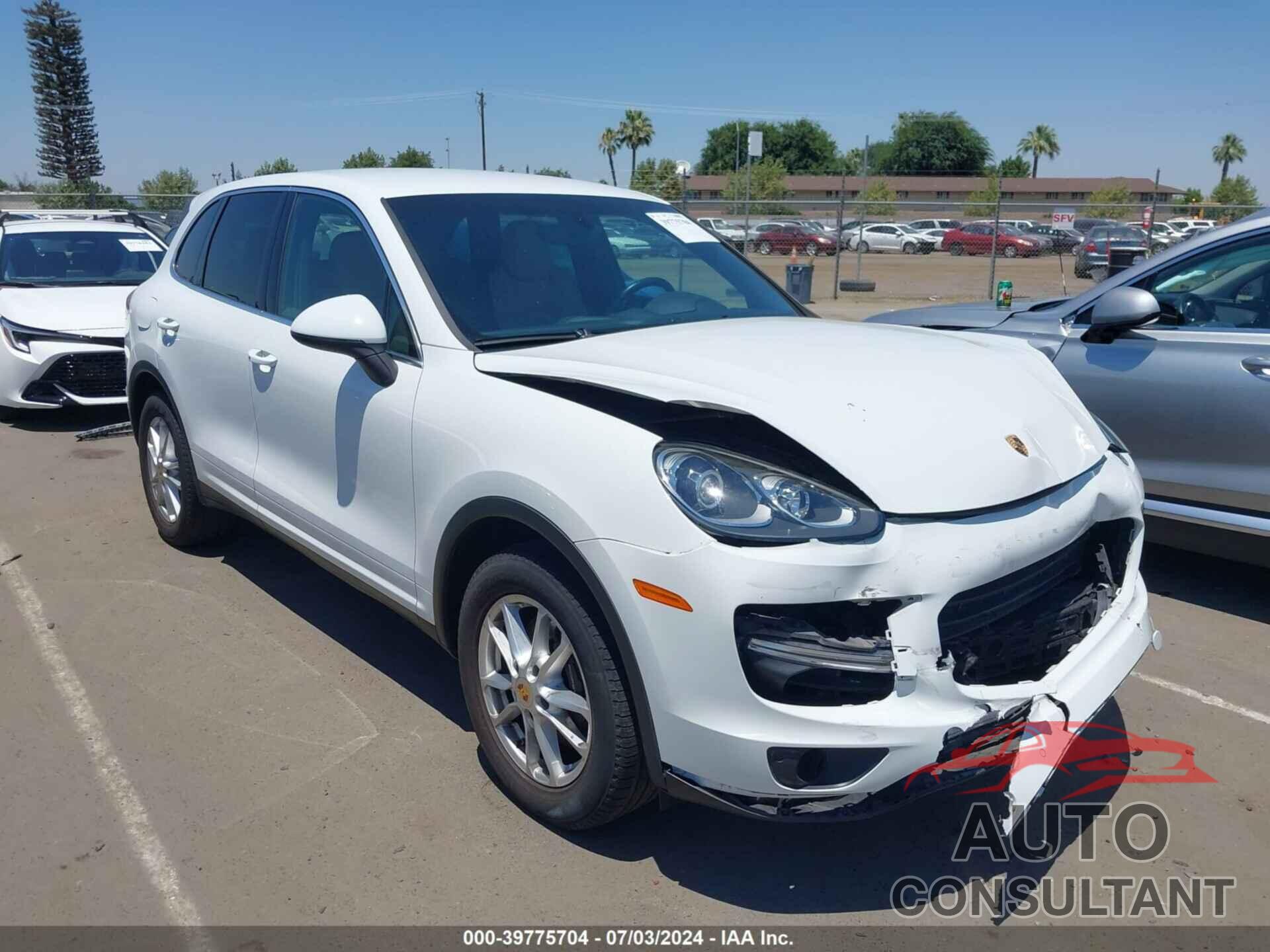 PORSCHE CAYENNE 2016 - WP1AA2A24GKA37479