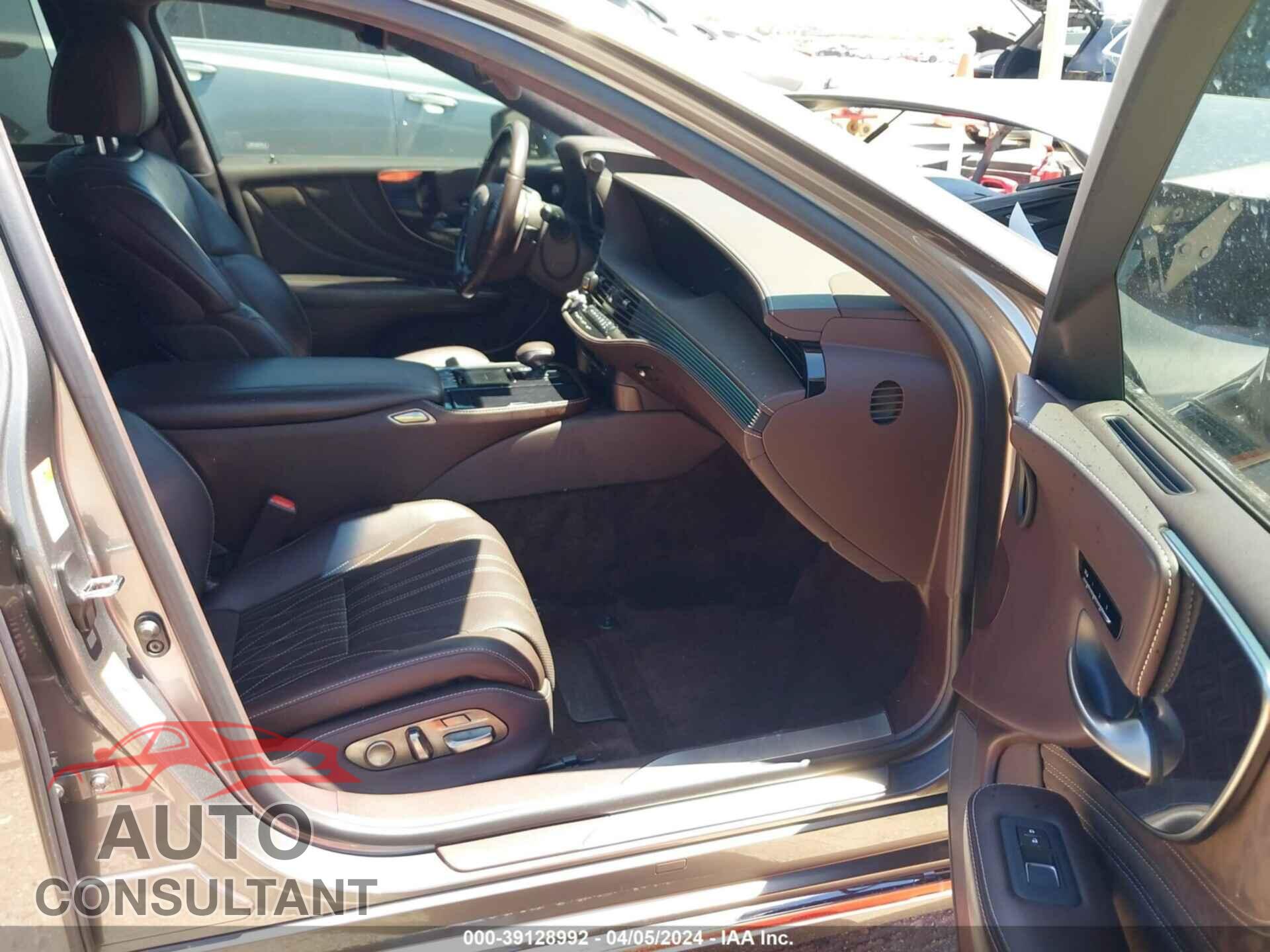 LEXUS LS 500 2018 - JTHB5LFF3J5005977