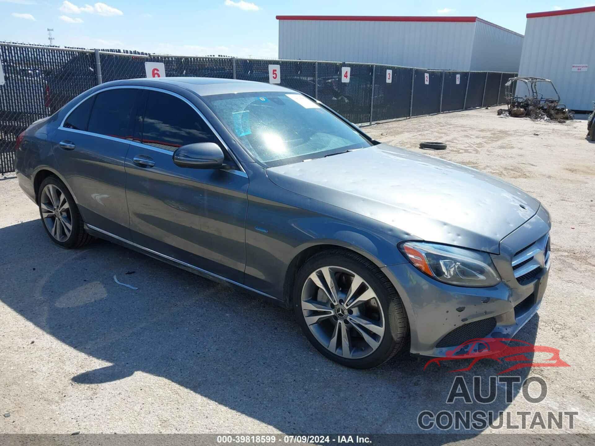 MERCEDES-BENZ C 350E 2018 - 55SWF4HB4JU237209