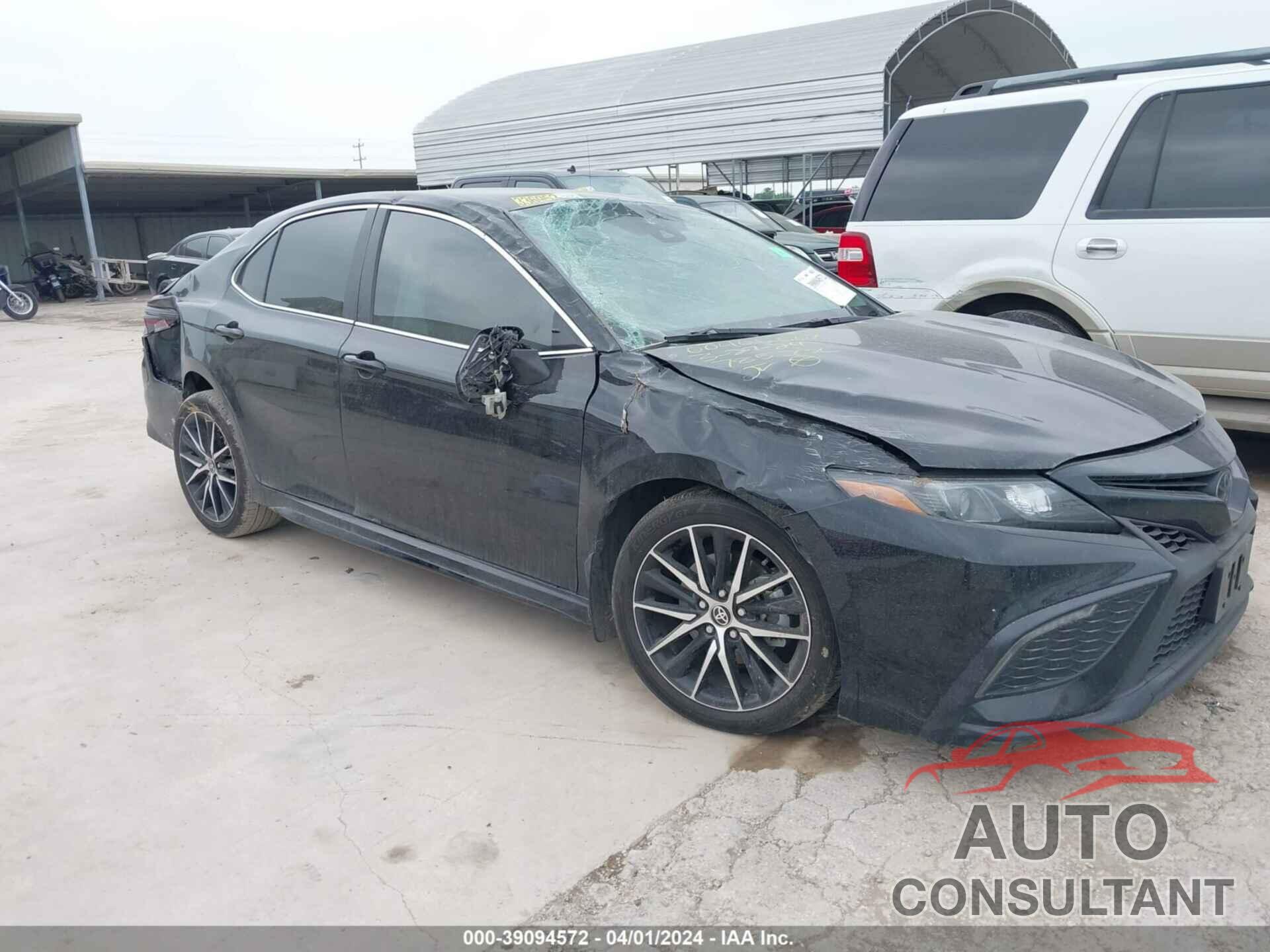 TOYOTA CAMRY 2023 - 4T1G11AK4PU785736