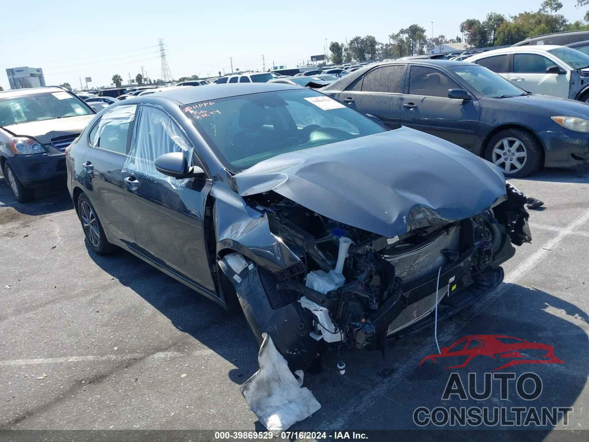 KIA FORTE 2023 - 3KPF24AD0PE573706