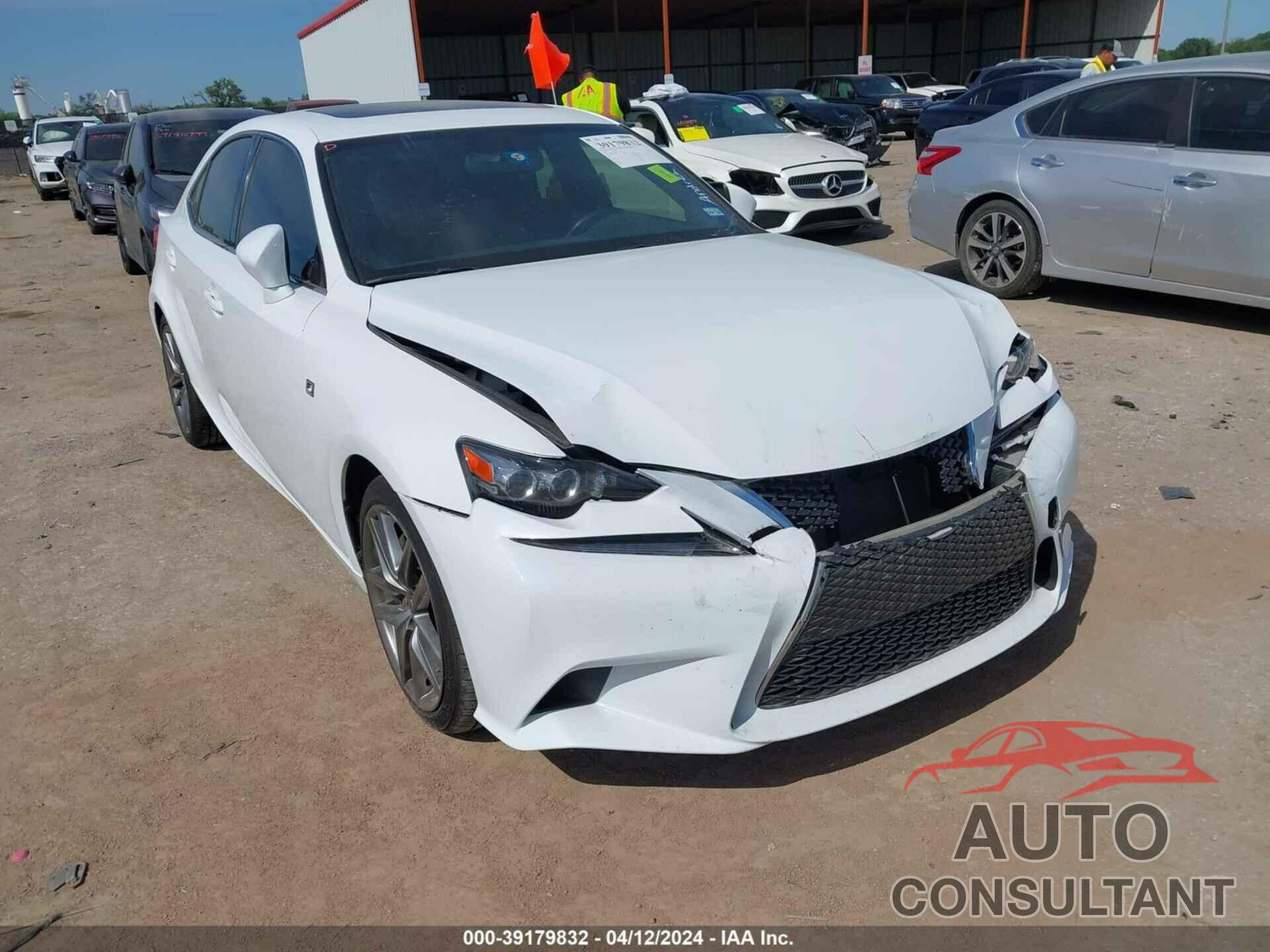 LEXUS IS 2016 - JTHBA1D24G5035272