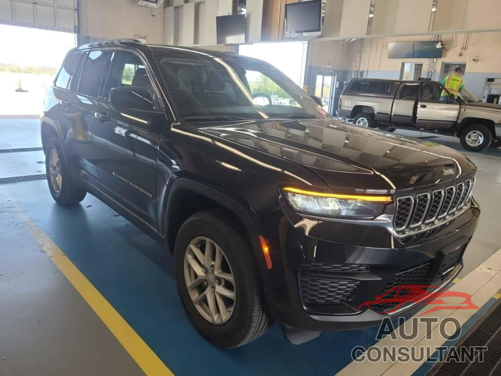 JEEP GRAND CHEROKEE 2023 - 1C4RJHAG2PC543485