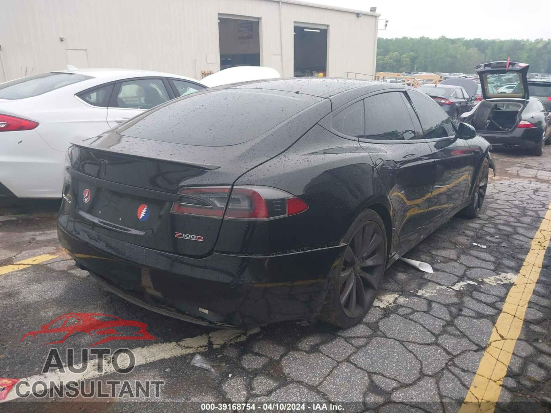 TESLA MODEL S 2017 - 5YJSA1E43HF200178