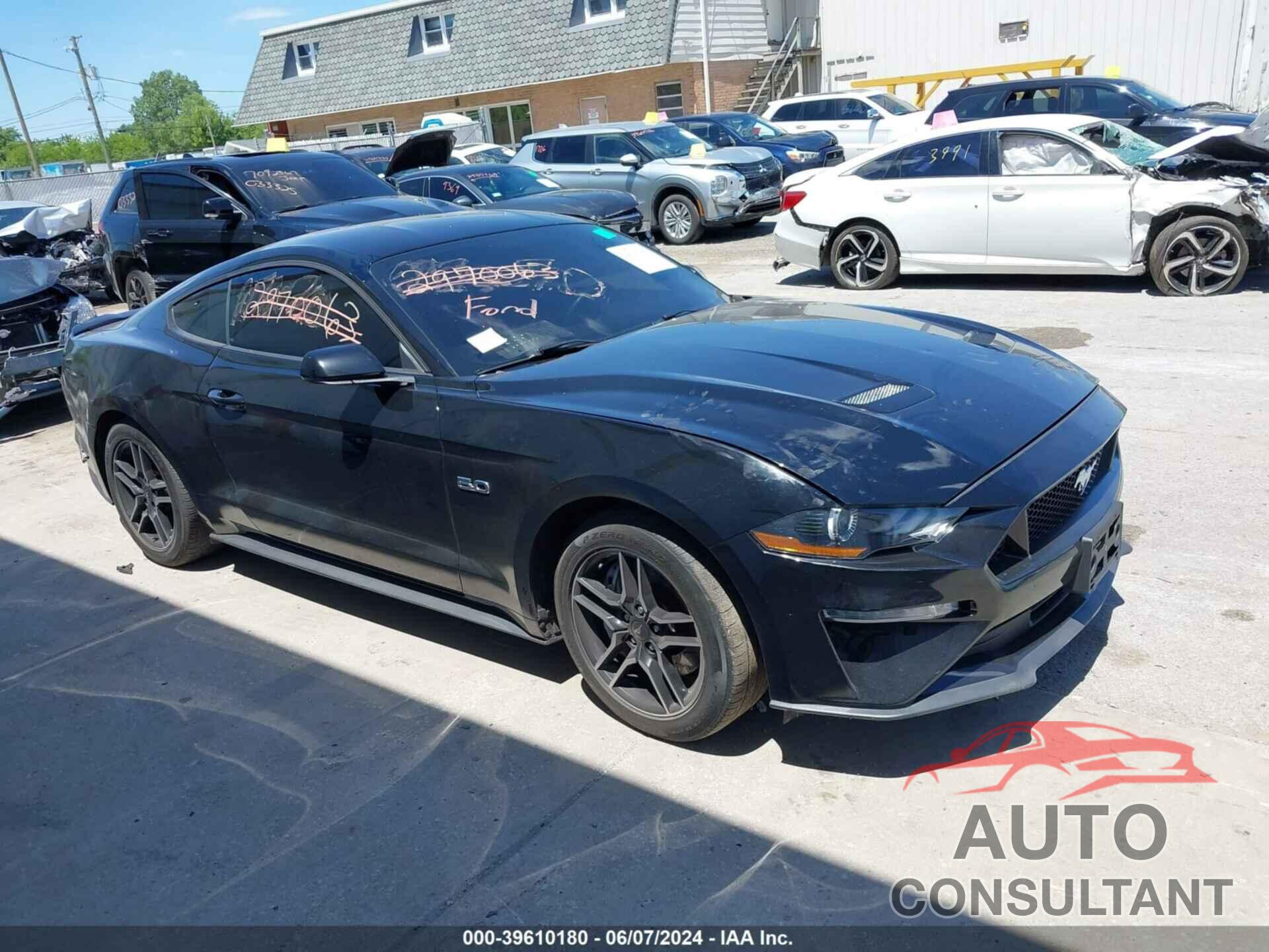 FORD MUSTANG 2019 - 1FA6P8CF4K5175996