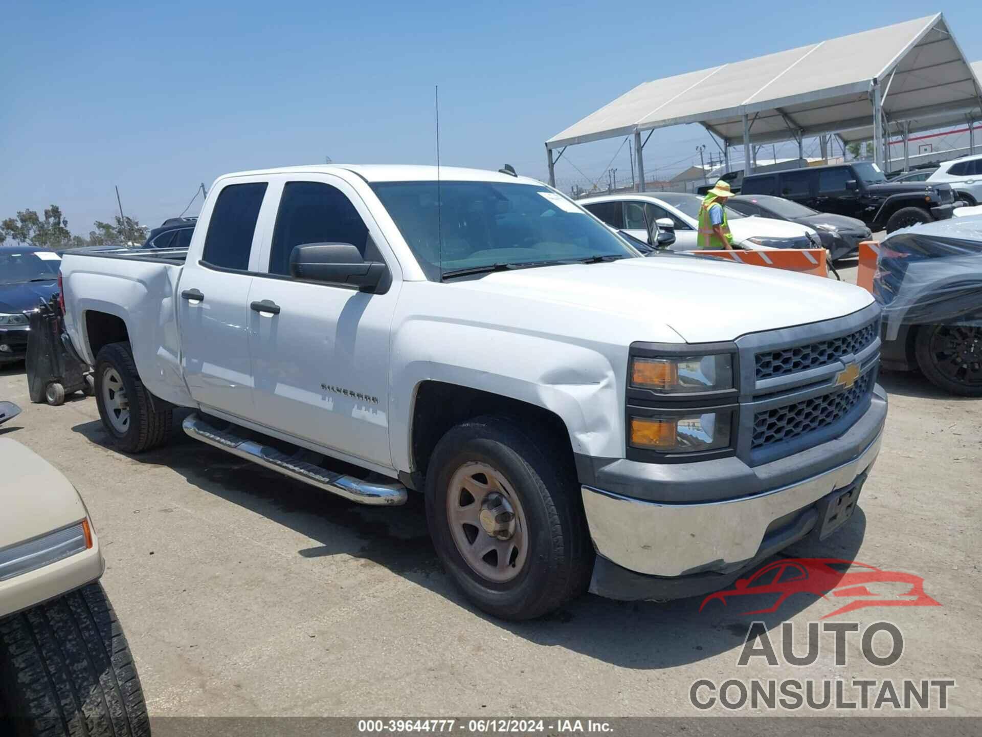 CHEVROLET SILVERADO 1500 2014 - 1GCRCPEH1EZ300171