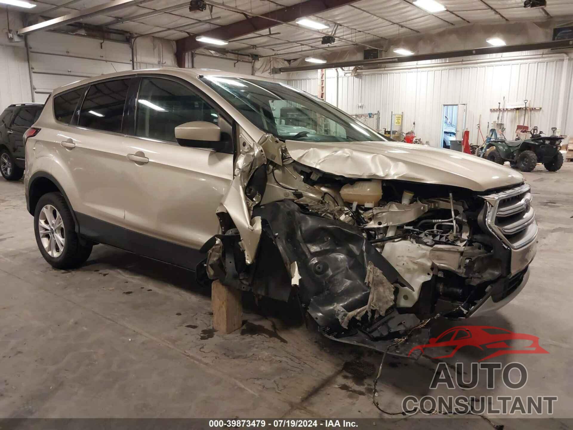 FORD ESCAPE 2017 - 1FMCU0G90HUB57632