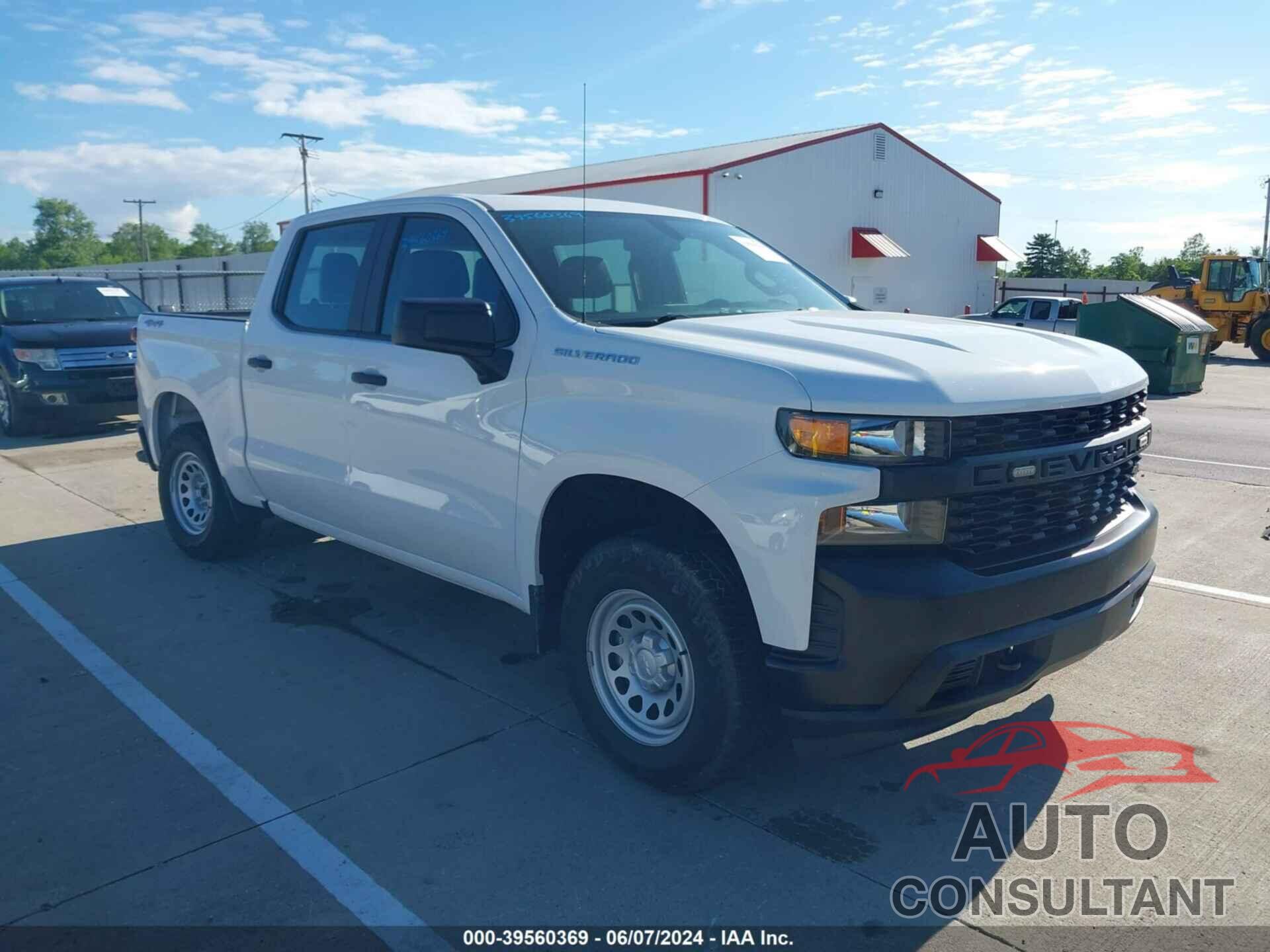 CHEVROLET SILVERADO 1500 2020 - 1GCPYAEH8LZ192439