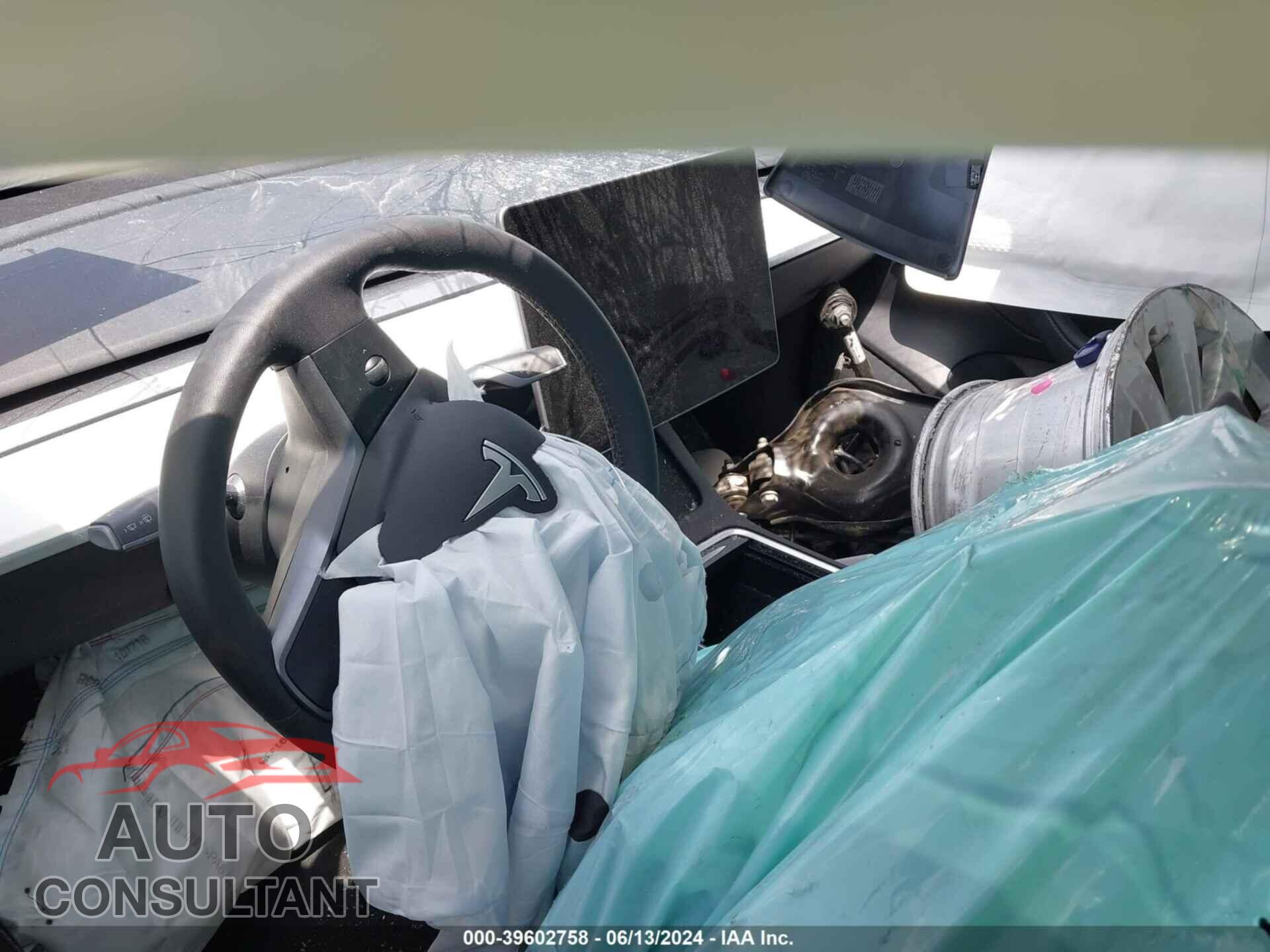 TESLA MODEL 3 2023 - 5YJ3E1EA7PF384201