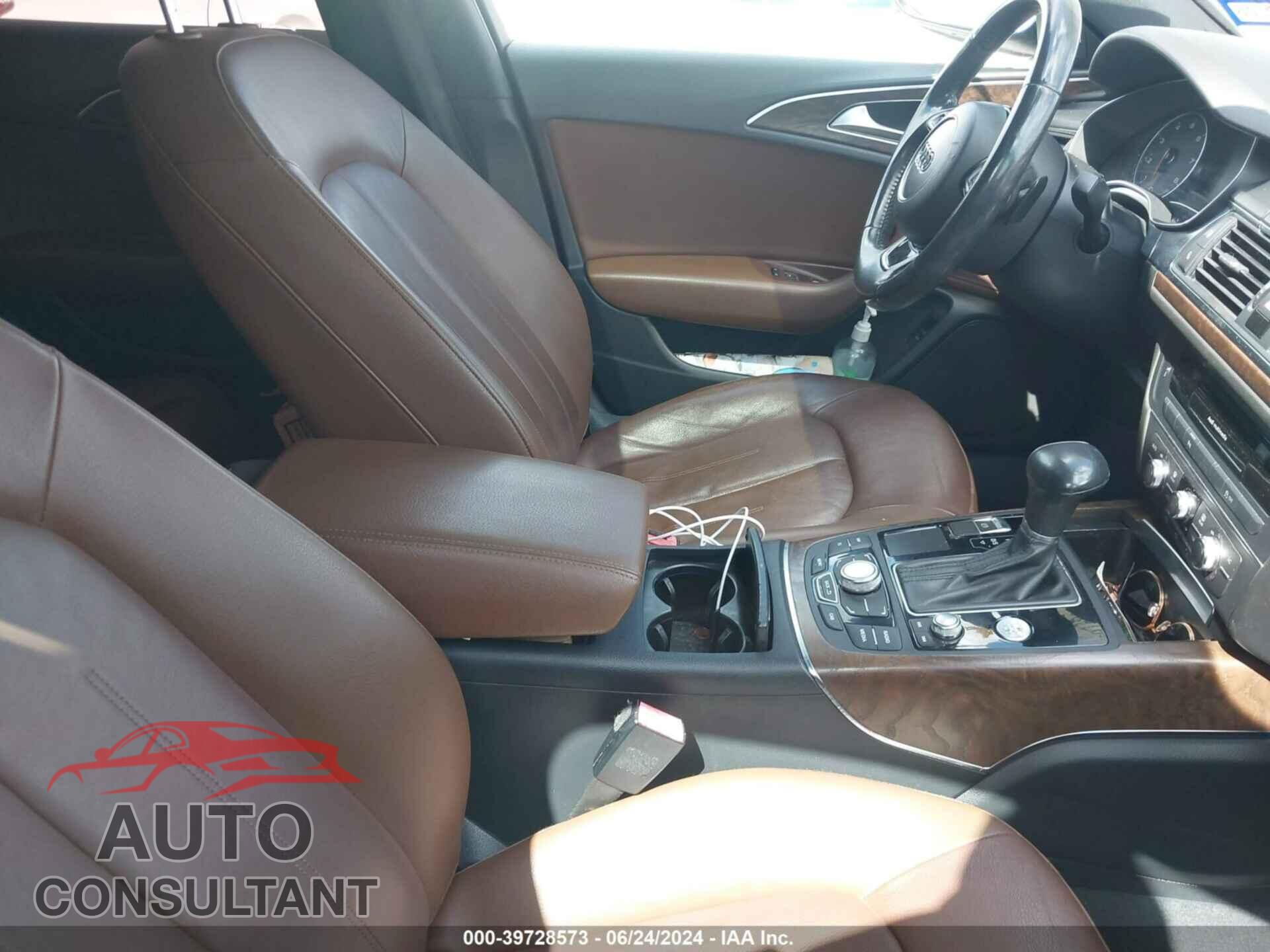 AUDI A6 2013 - WAUDFAFC9DN044656