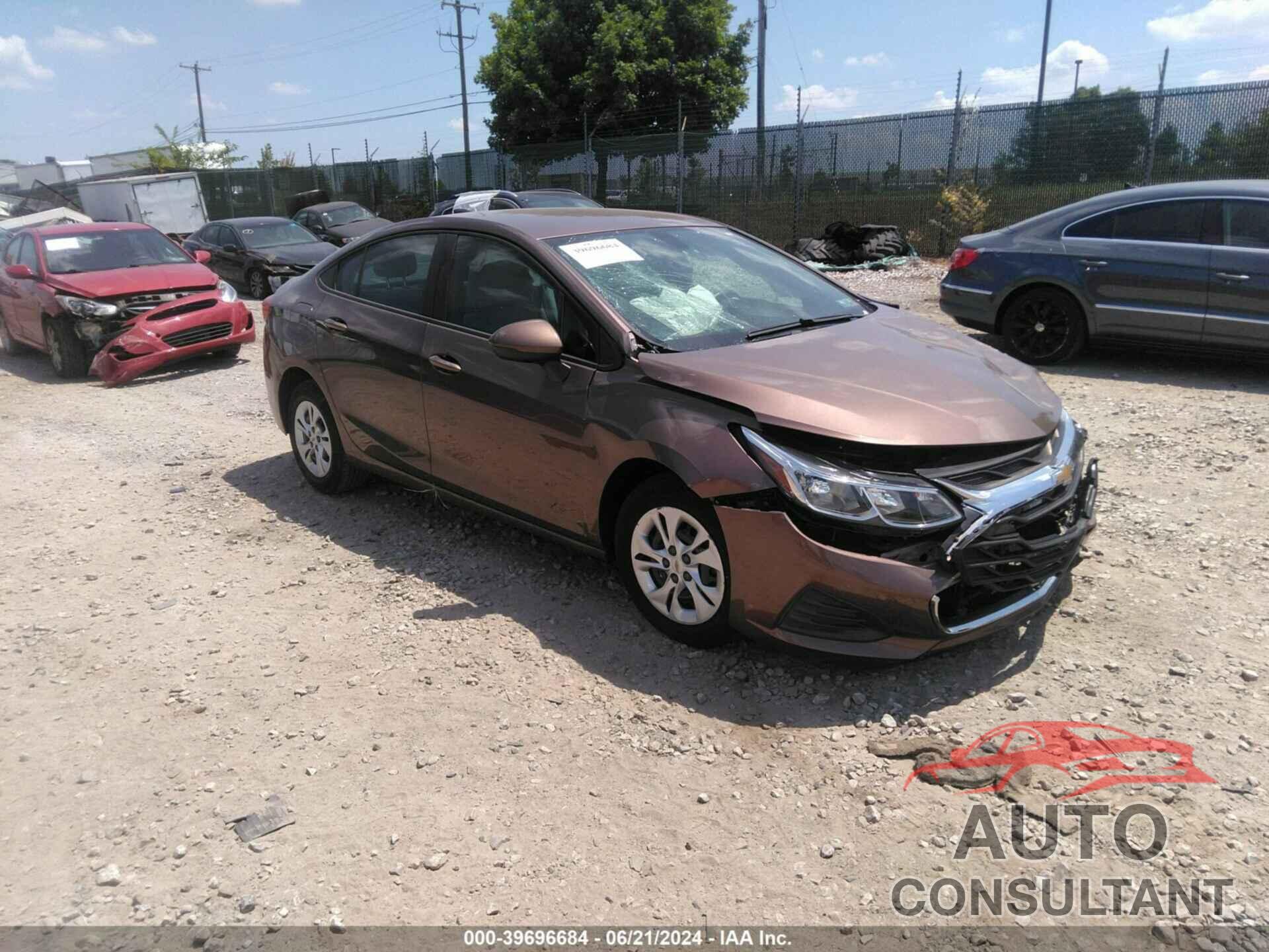 CHEVROLET CRUZE 2019 - 1G1BC5SM1K7113309