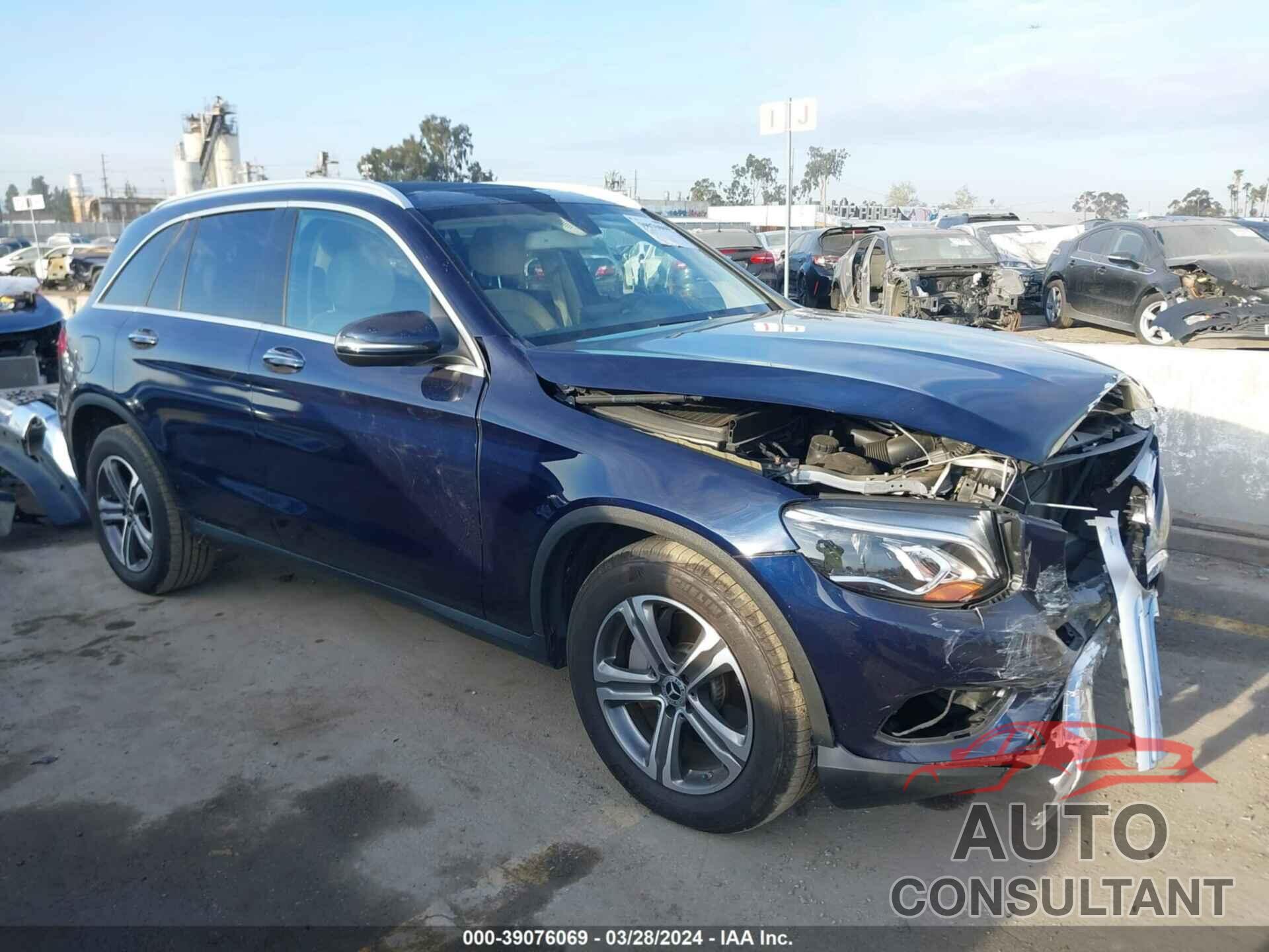 MERCEDES-BENZ GLC 2019 - WDC0G4JB9KF613165