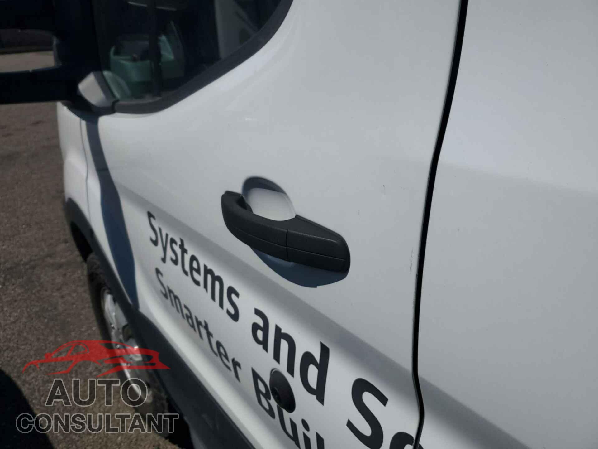 FORD TRANSIT-250 2019 - 1FTYR1YG5KKA40842