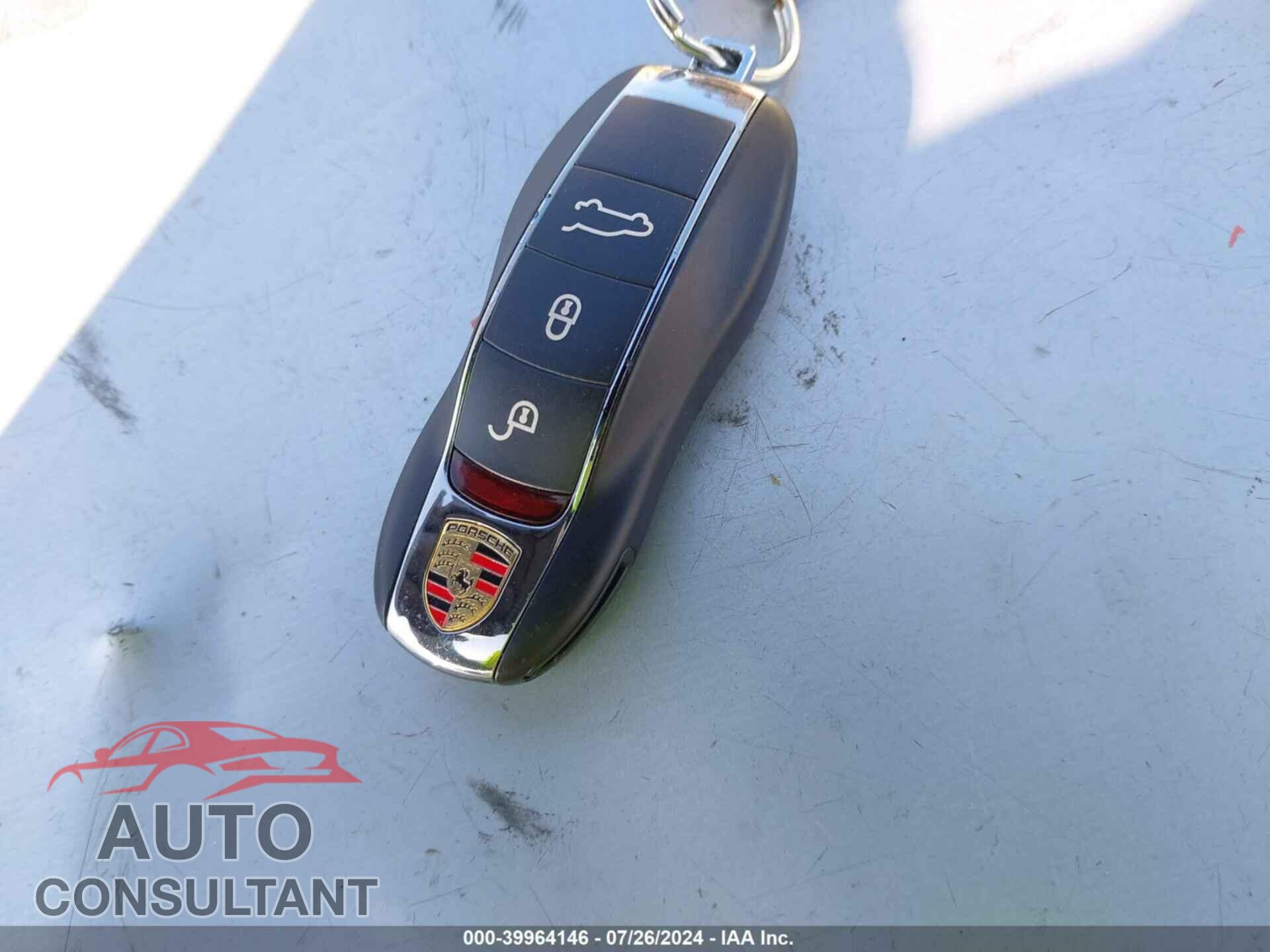 PORSCHE CAYENNE 2016 - WP1AA2A27GLA10643