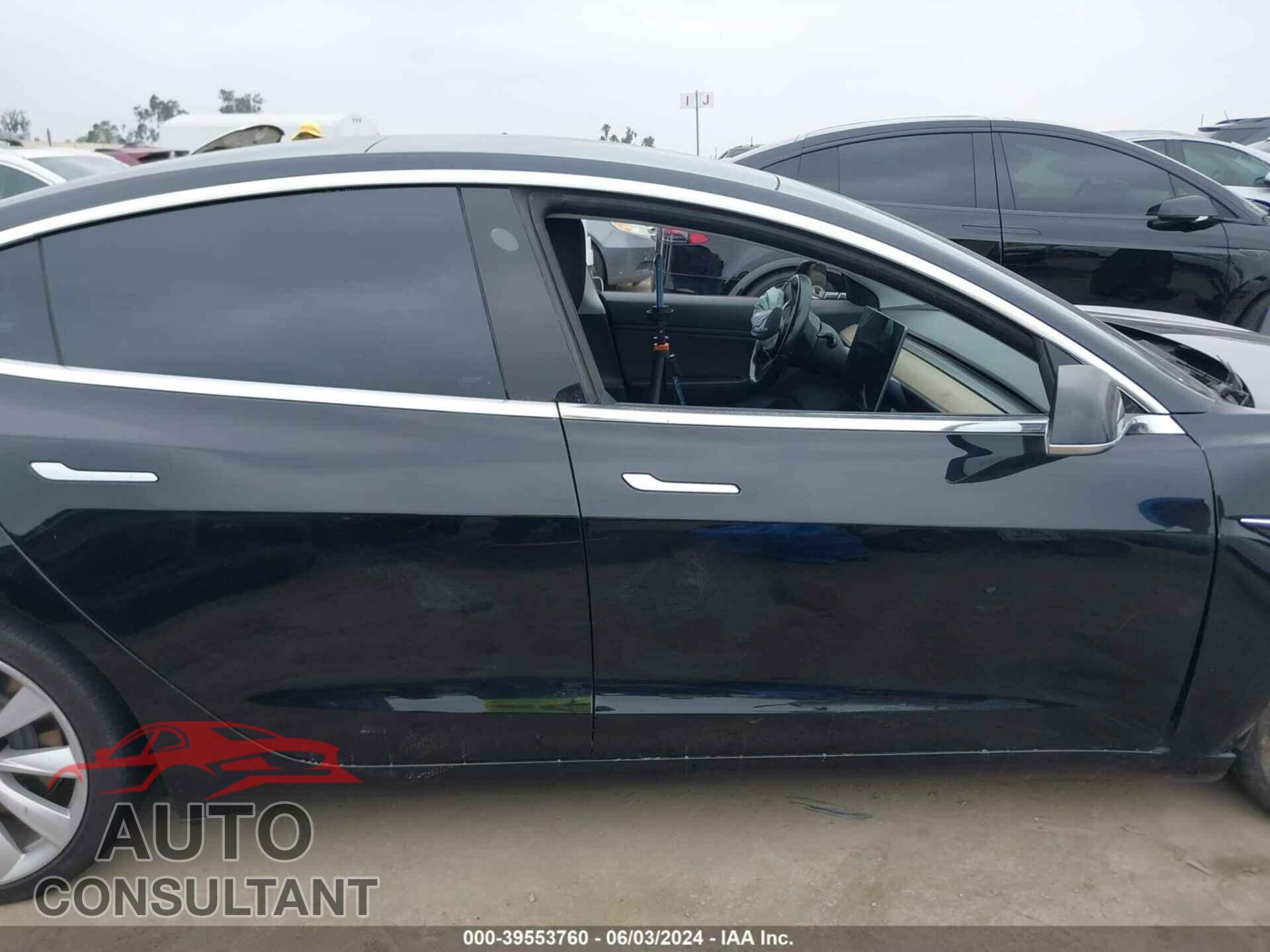 TESLA MODEL 3 2018 - 5YJ3E1EA4JF061196