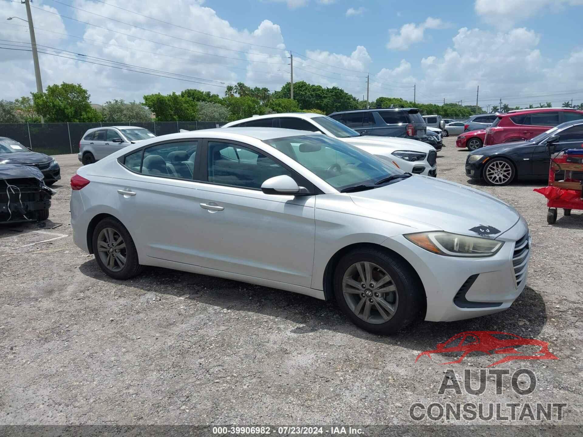 HYUNDAI ELANTRA 2018 - 5NPD84LF1JH238980