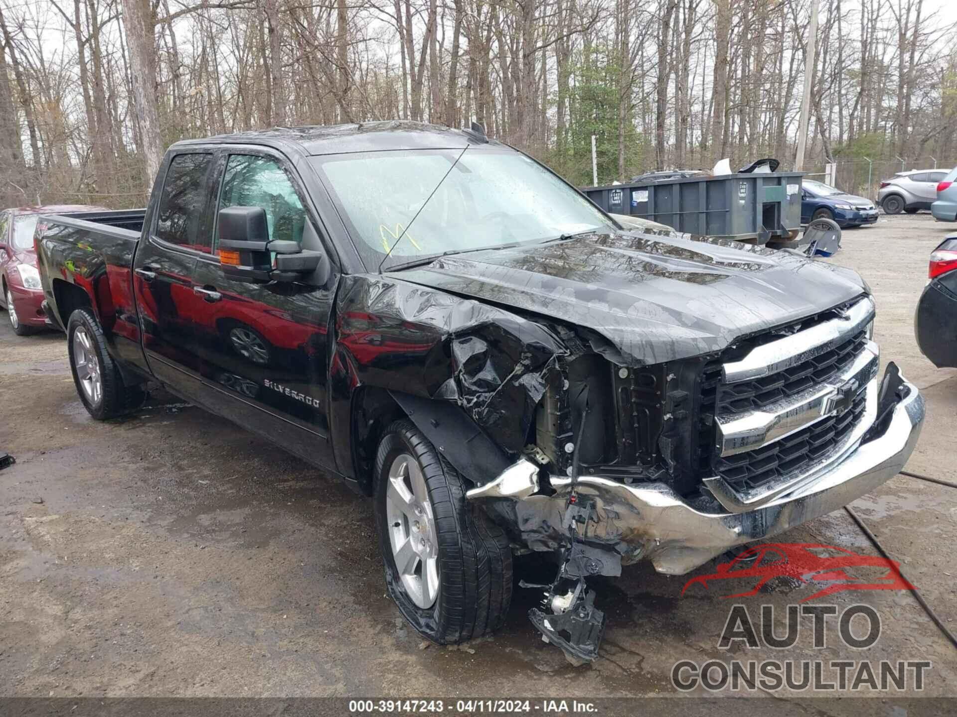 CHEVROLET SILVERADO 1500 2018 - 1GCVKREC7JZ185264