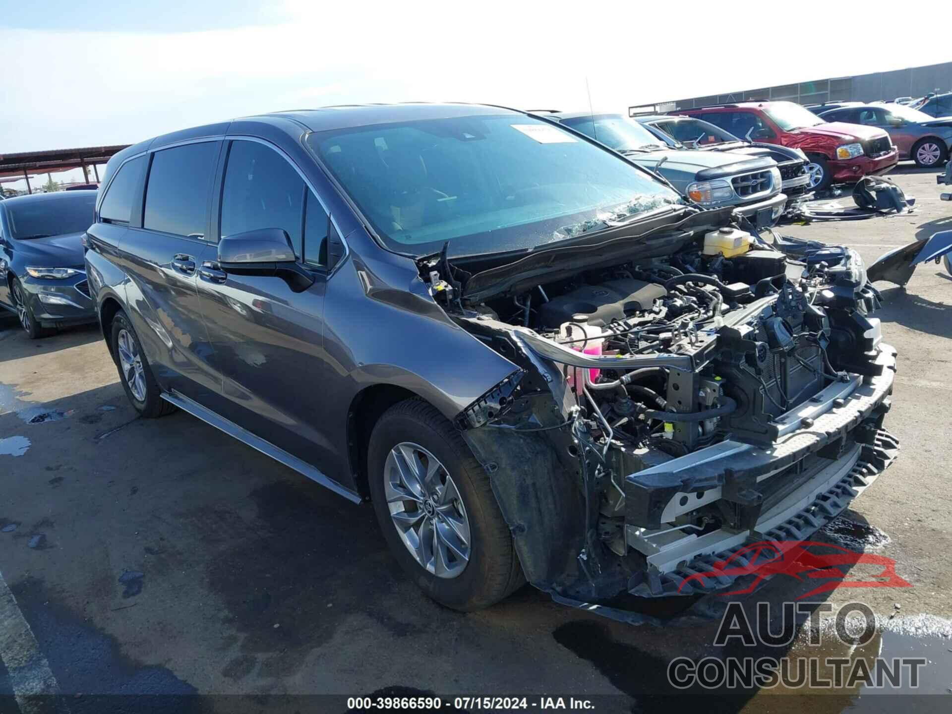 TOYOTA SIENNA 2023 - 5TDKRKEC4PS162704