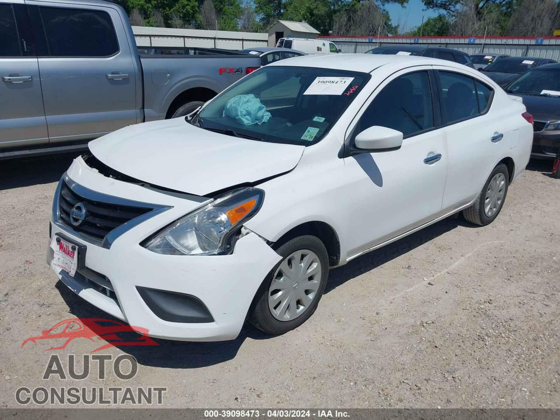 NISSAN VERSA 2019 - 3N1CN7AP3KL812162
